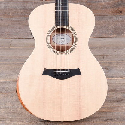 Taylor Academy 12e Grand Concert Sitka Spruce/Sapele Maple Neck Acoustic Guitars / Concert