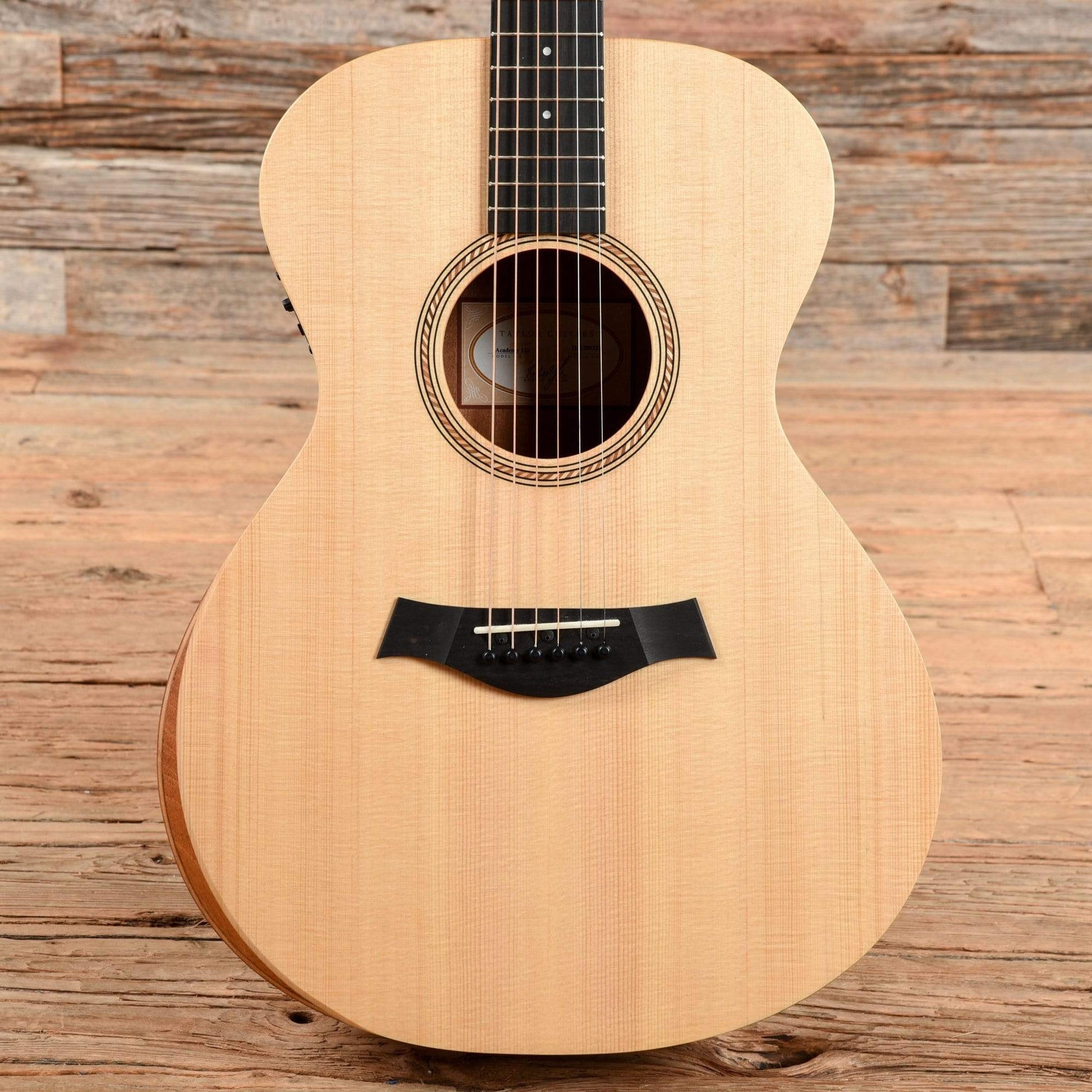 Taylor Academy 12e Grand Concert Sitka Spruce/Sapele Maple Neck Acoustic Guitars / Concert