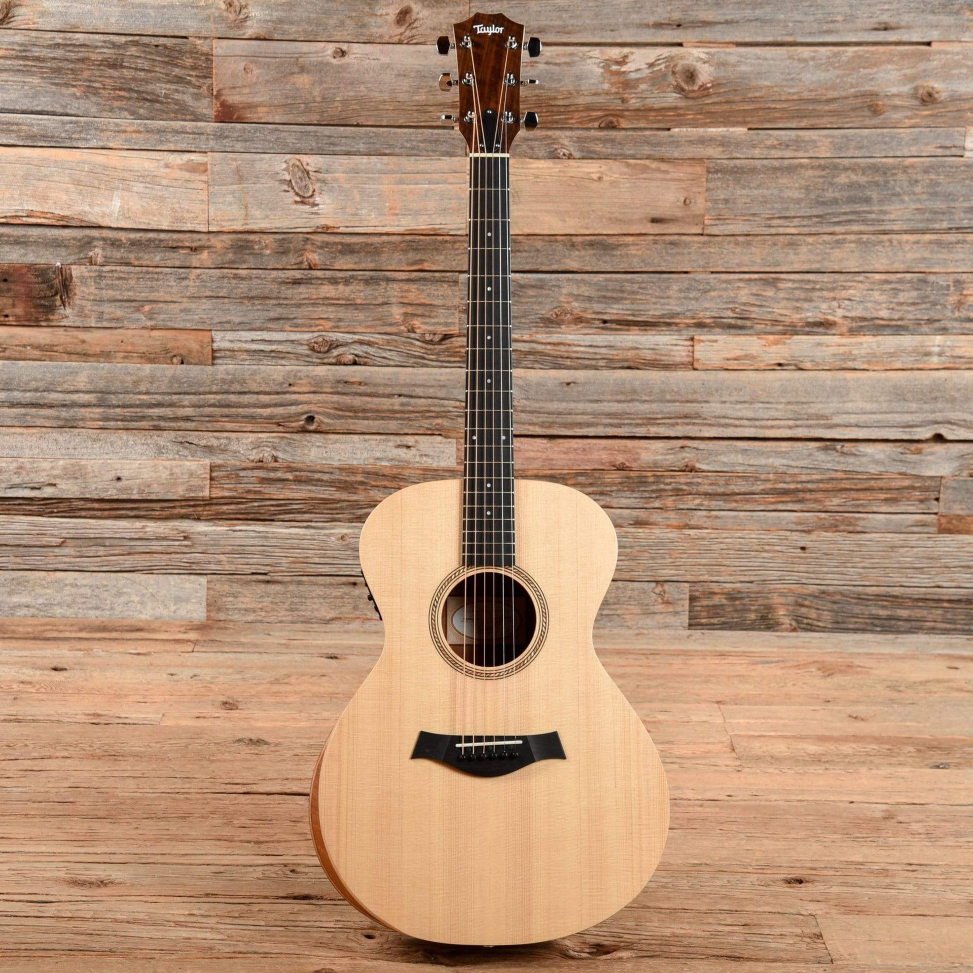 Taylor Academy 12e Grand Concert Sitka Spruce/Sapele Maple Neck Acoustic Guitars / Concert