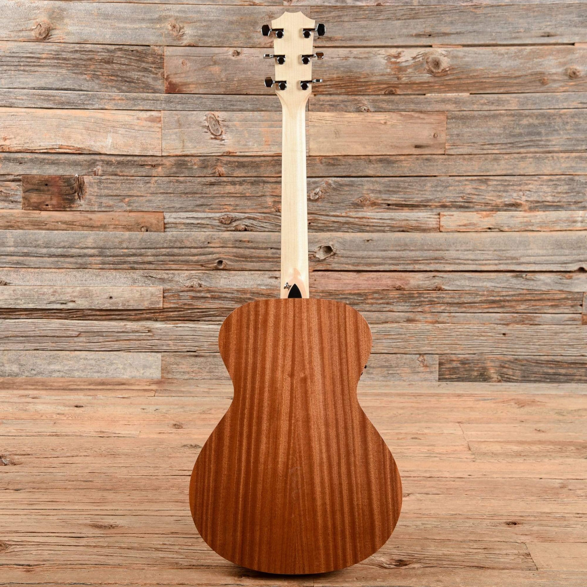 Taylor Academy 12e Grand Concert Sitka Spruce/Sapele Maple Neck Acoustic Guitars / Concert