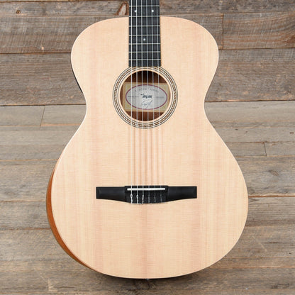 Taylor Academy 12e-N Grand Concert Lutz Spruce/Sapele Natural w/ES-B Acoustic Guitars / Concert