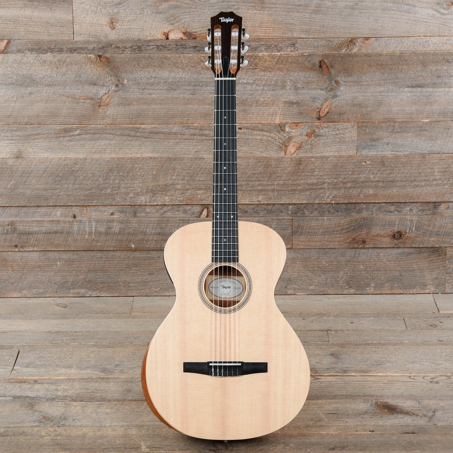 Taylor Academy 12e-N Grand Concert Lutz Spruce/Sapele Natural w/ES-B Acoustic Guitars / Concert