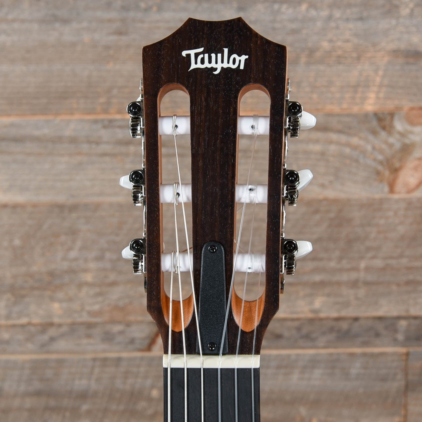 Taylor Academy 12e-N Grand Concert Lutz Spruce/Sapele Natural w/ES-B Acoustic Guitars / Concert