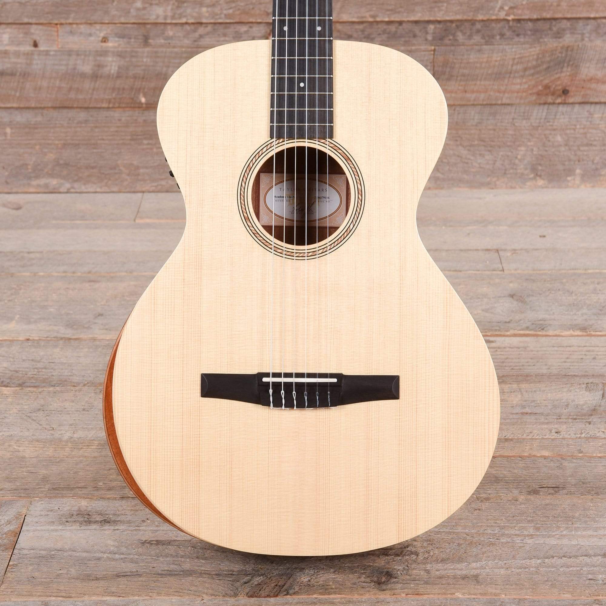 Taylor Academy 12e-N Lutz Spruce/Layered Sapele Grand Concert Nylon String w/ES-B Acoustic Guitars / Concert