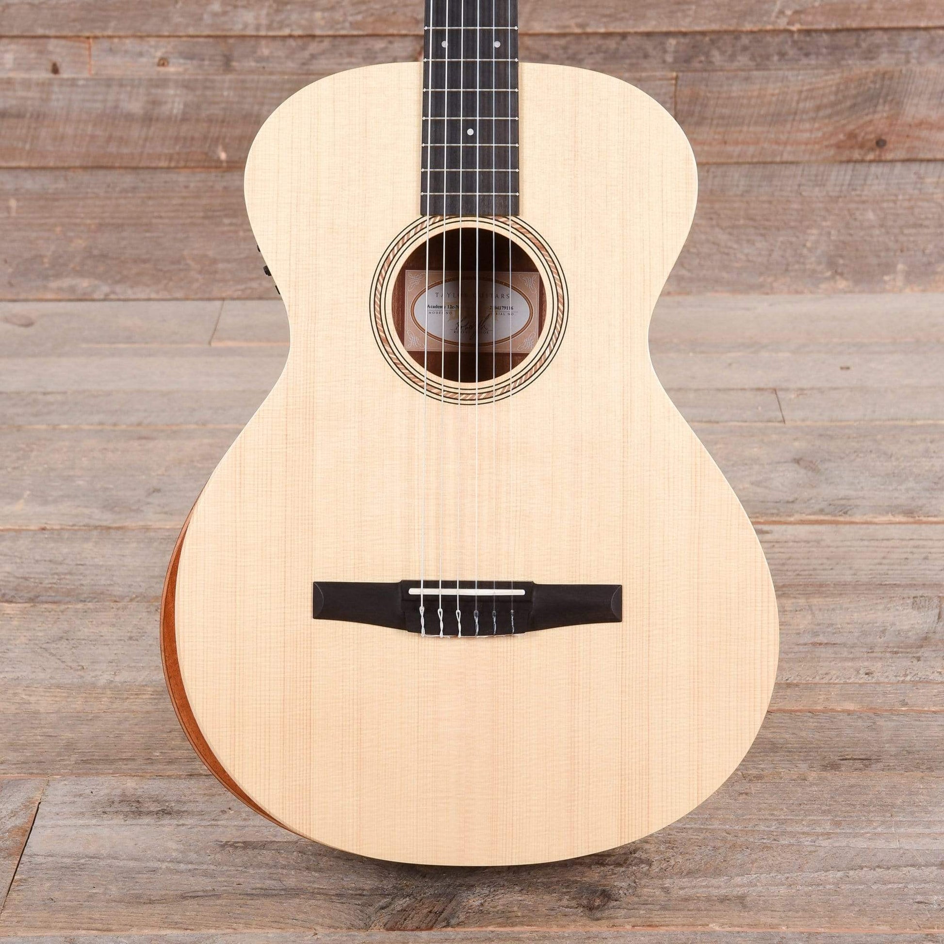 Taylor Academy 12e-N Lutz Spruce/Layered Sapele Grand Concert Nylon String w/ES-B Acoustic Guitars / Concert