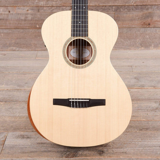 Taylor Academy 12e-N Lutz Spruce/Layered Sapele Grand Concert Nylon String w/ES-B Acoustic Guitars / Concert