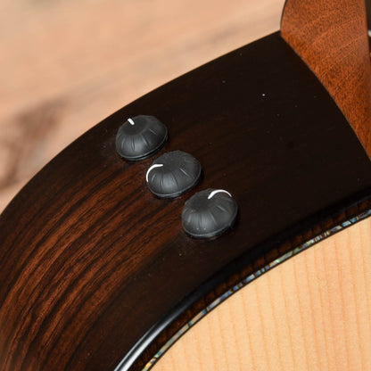 Taylor Builder's Edition 912ce Grand Concert Lutz Spruce/Rosewood Natural ES2 Acoustic Guitars / Concert