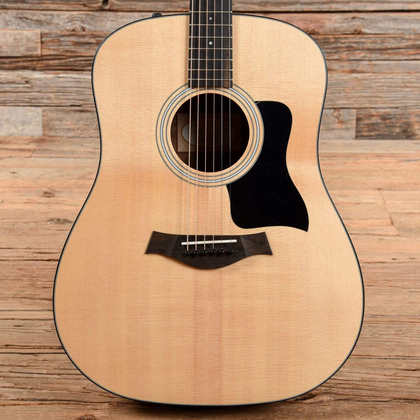 Taylor 110e Sitka/Walnut Dreadnought ES2 Acoustic Guitars / Dreadnought