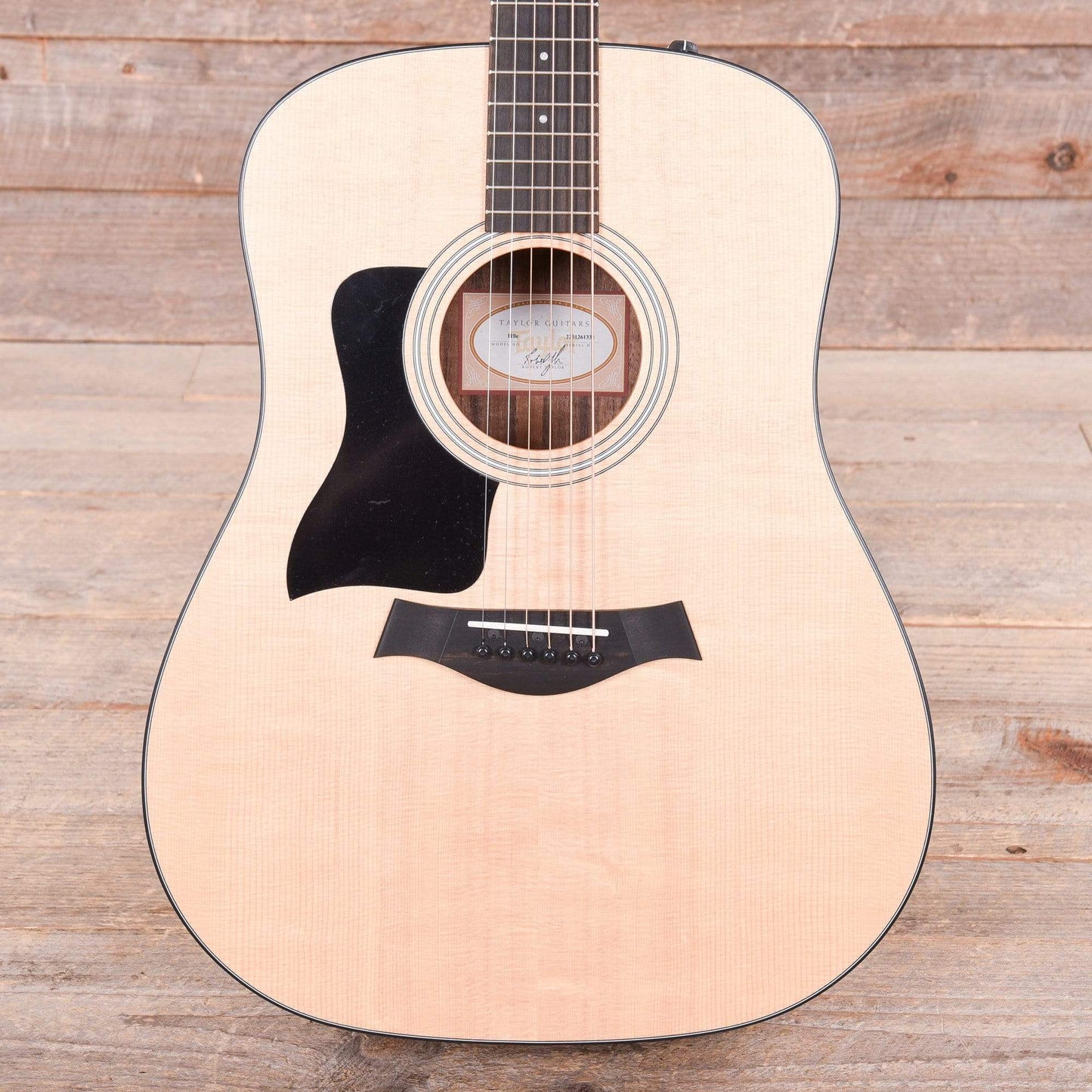Taylor 110e Sitka/Walnut Dreadnought ES2 LEFTY Acoustic Guitars / Dreadnought