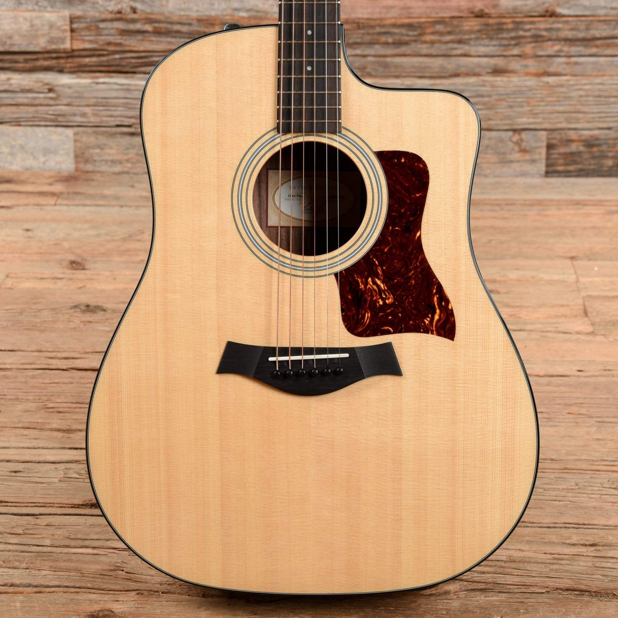 Taylor 210ce Plus Natural 2020 Acoustic Guitars / Dreadnought