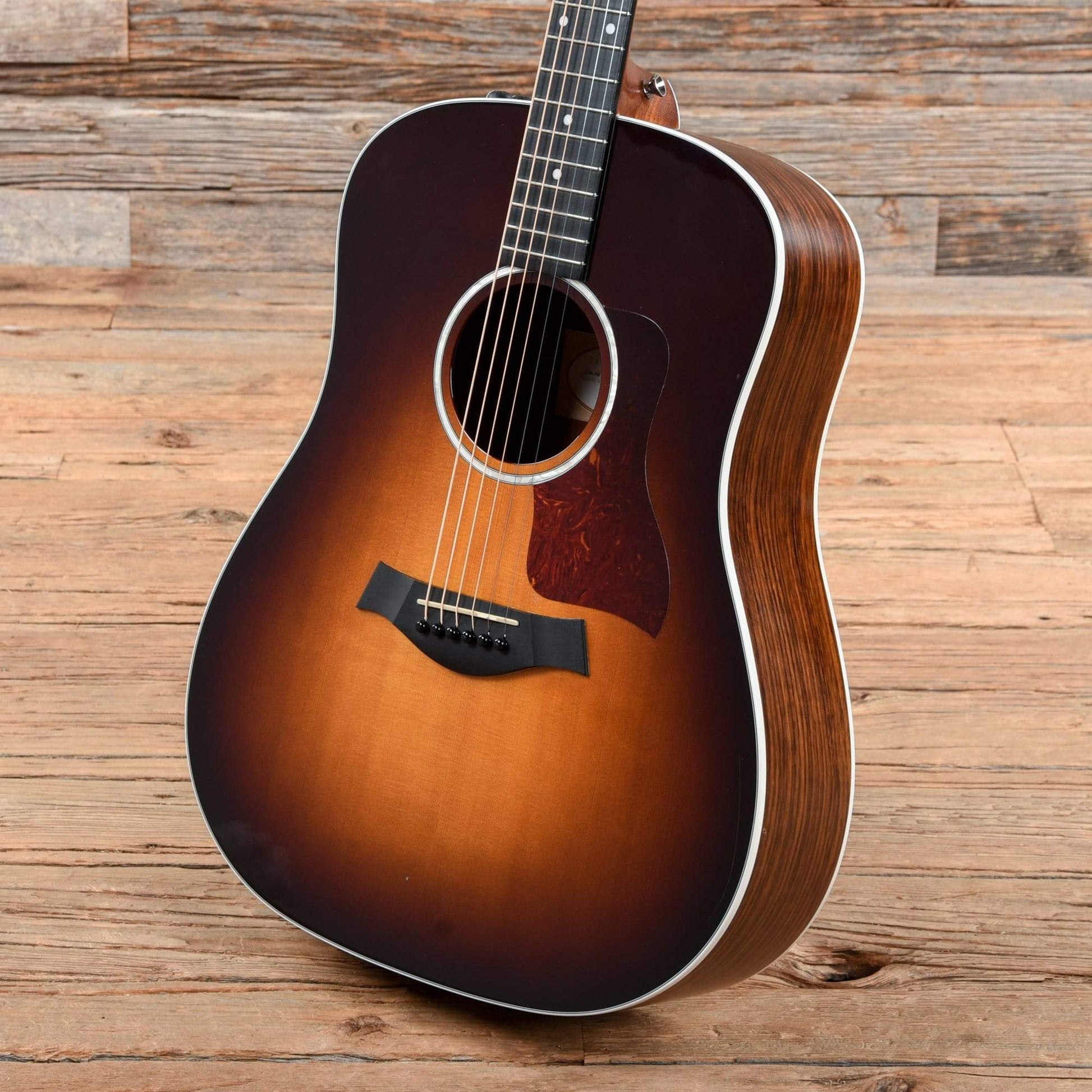 Taylor 210e-SB Sunburst 2015 Acoustic Guitars / Dreadnought