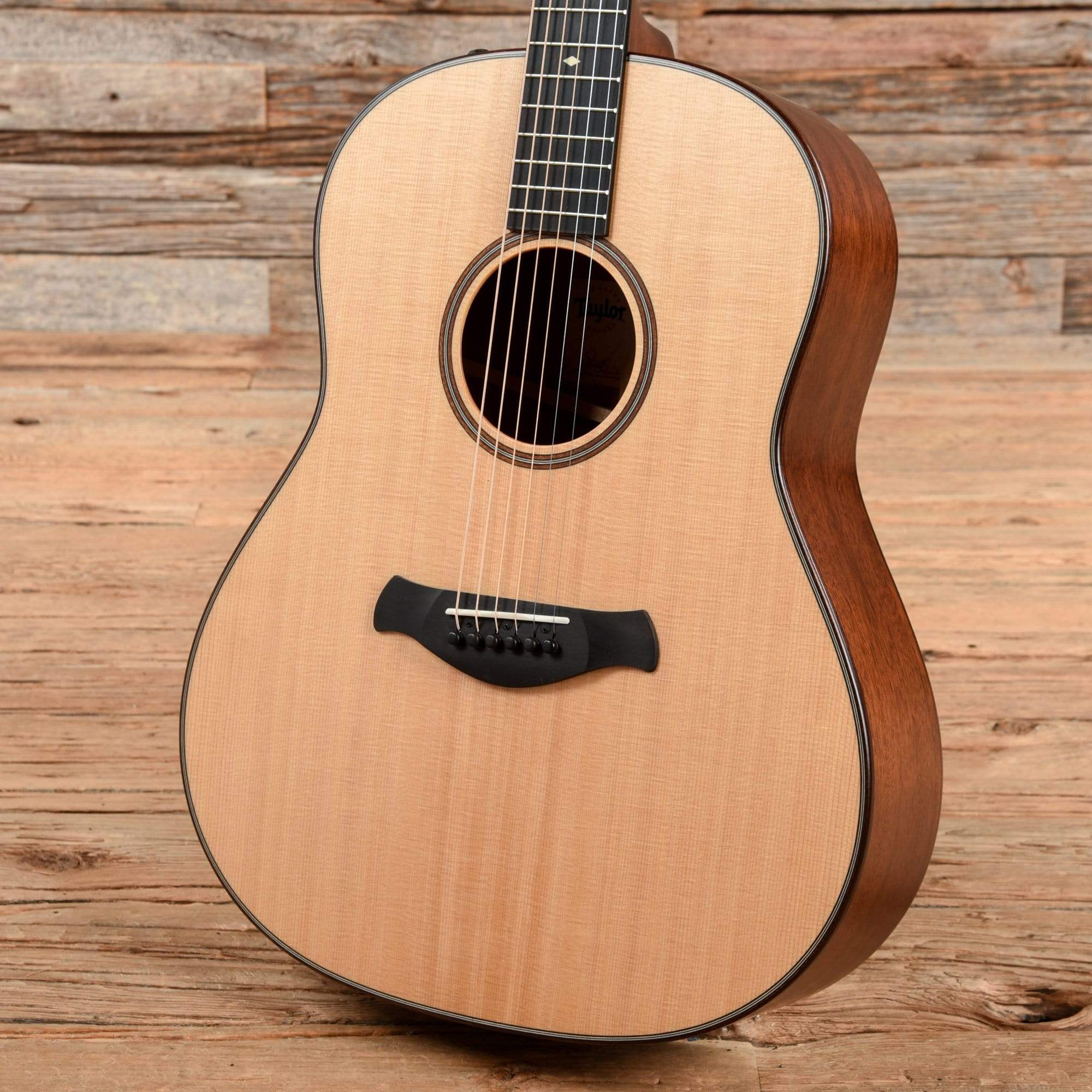 Taylor 517e Builder's Edition Torrefied Sitka/Tropical Mahogany Grand Pacific Natural ES2 Acoustic Guitars / Dreadnought