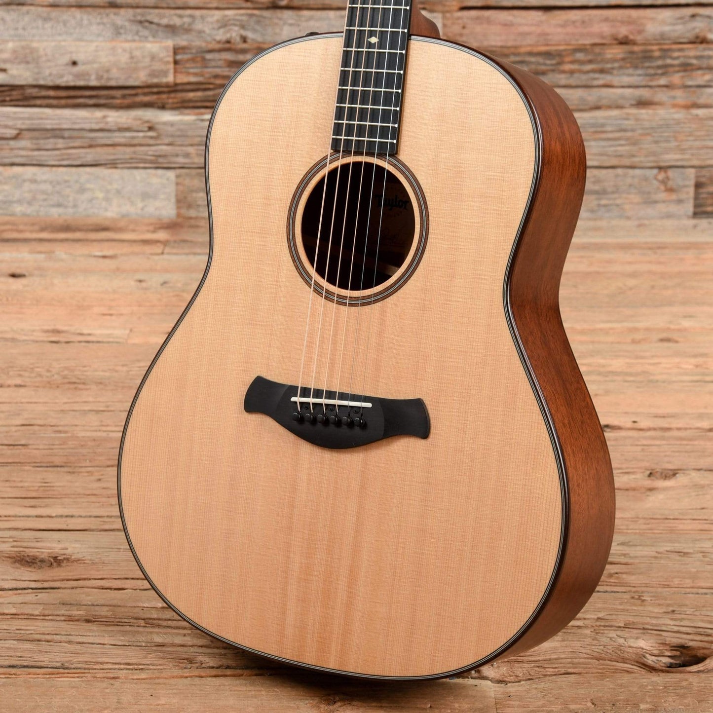Taylor 517e Builder's Edition Torrefied Sitka/Tropical Mahogany Grand Pacific Natural ES2 Acoustic Guitars / Dreadnought