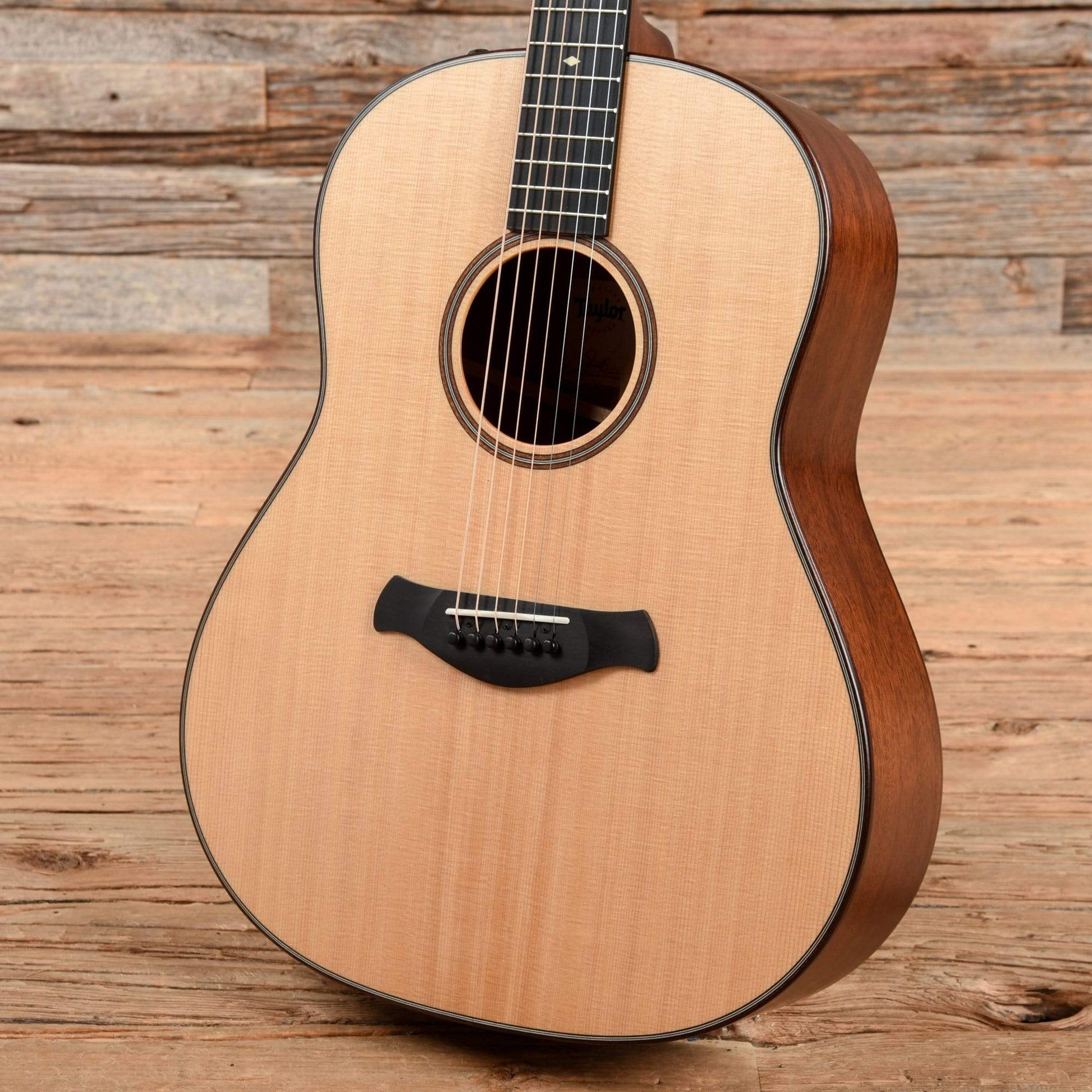 Taylor 517e Builder's Edition Torrefied Sitka/Tropical Mahogany Grand Pacific Natural ES2 Acoustic Guitars / Dreadnought