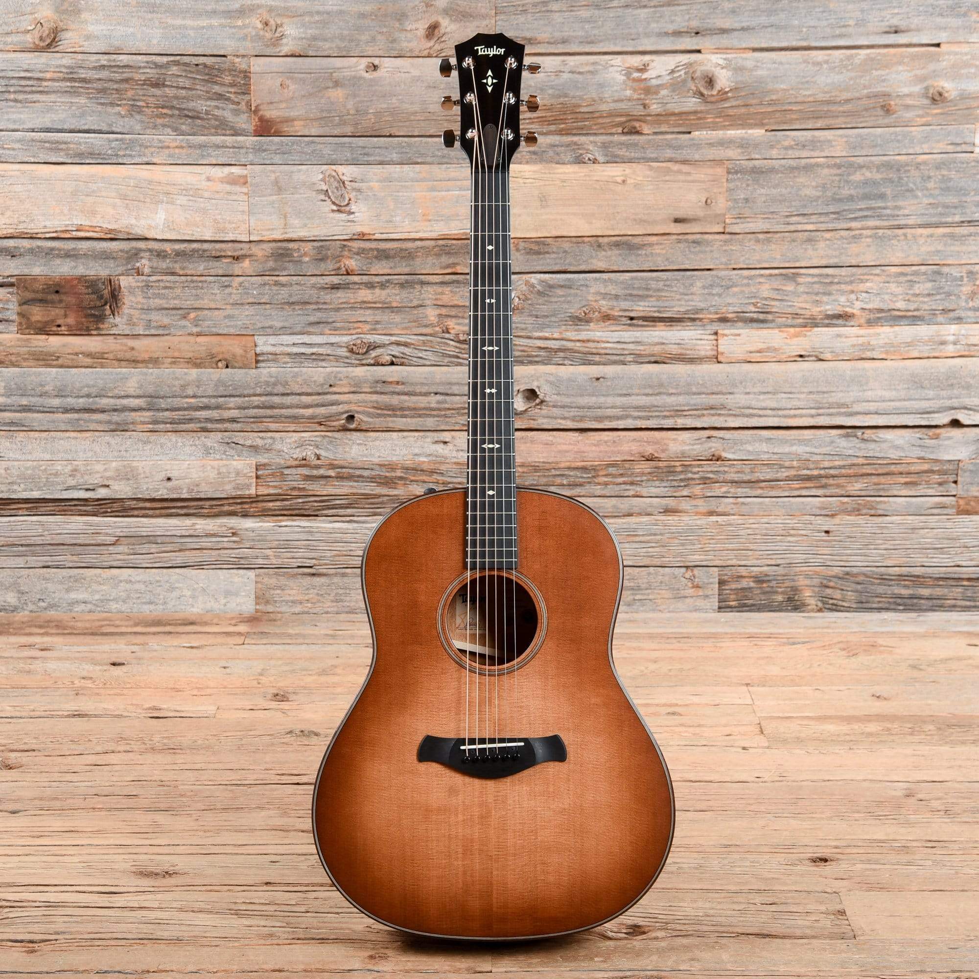 Taylor 517e Builder's Edition Torrefied Sitka/Tropical Mahogany Grand Pacific Wild Honey Burst ES2 Acoustic Guitars / Dreadnought