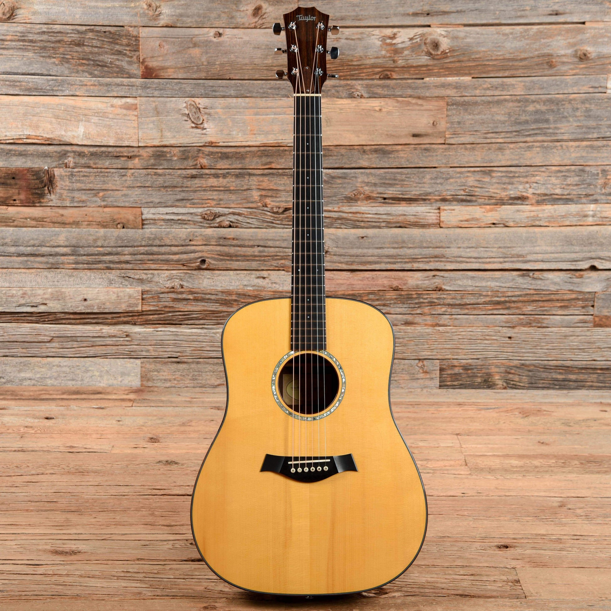 Taylor BTO Custom Dreadnought Natural Acoustic Guitars / Dreadnought