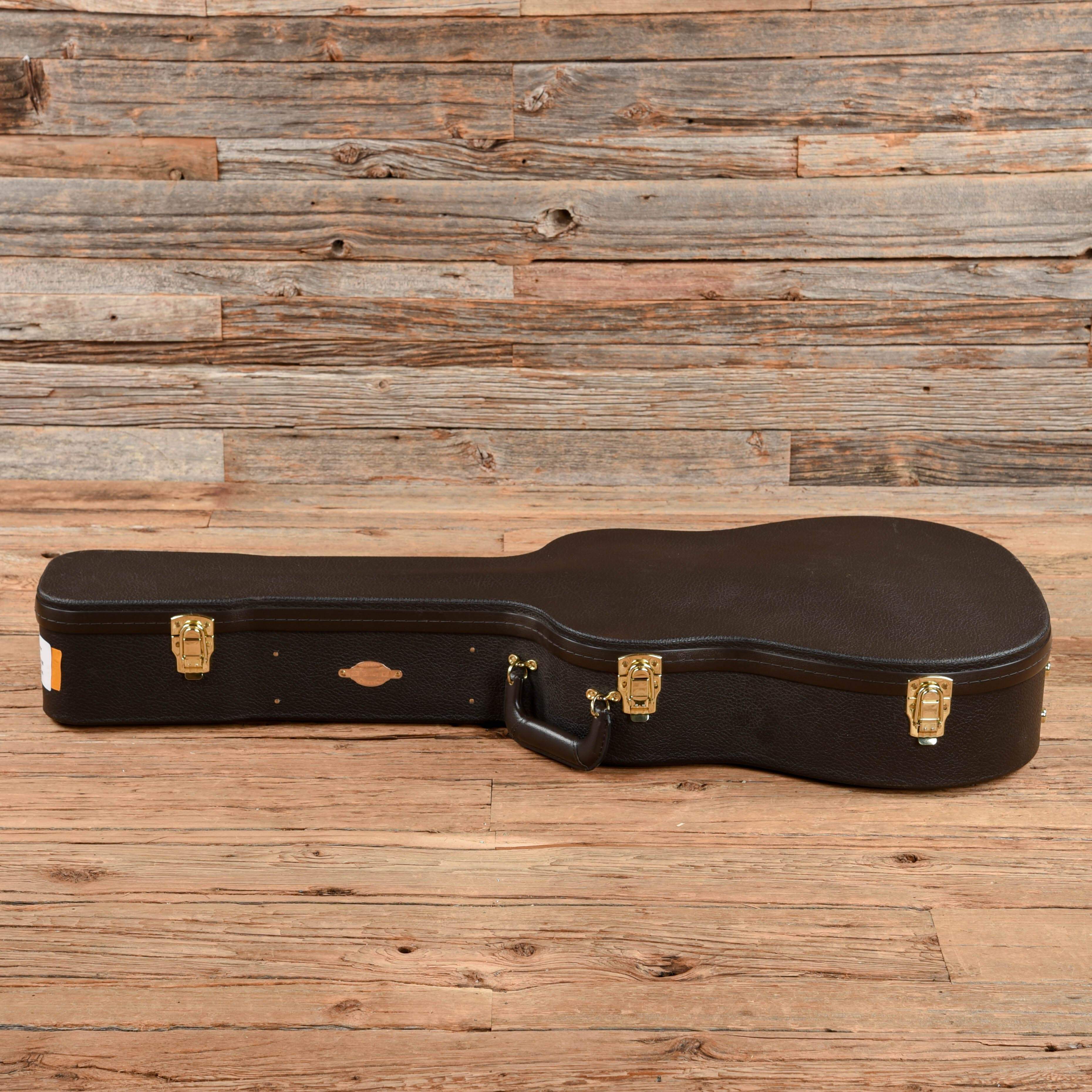 Taylor BTO Custom Dreadnought Natural Acoustic Guitars / Dreadnought