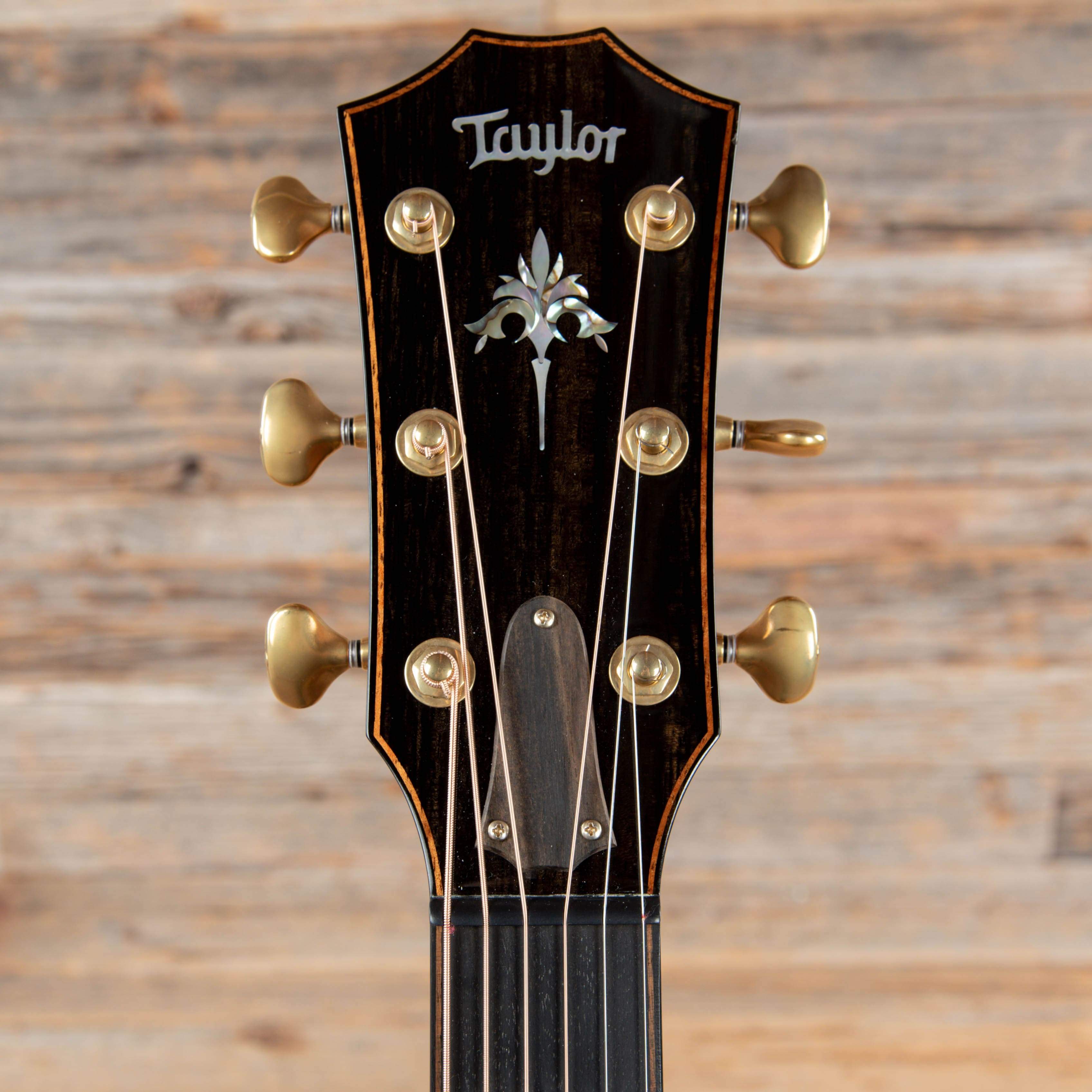 Taylor Taylor 914ce Grand Auditorium Sitka Spruce/Indian Rosewood ES2 w/V-Class Bracing Natural 2019 Acoustic Guitars / Dreadnought