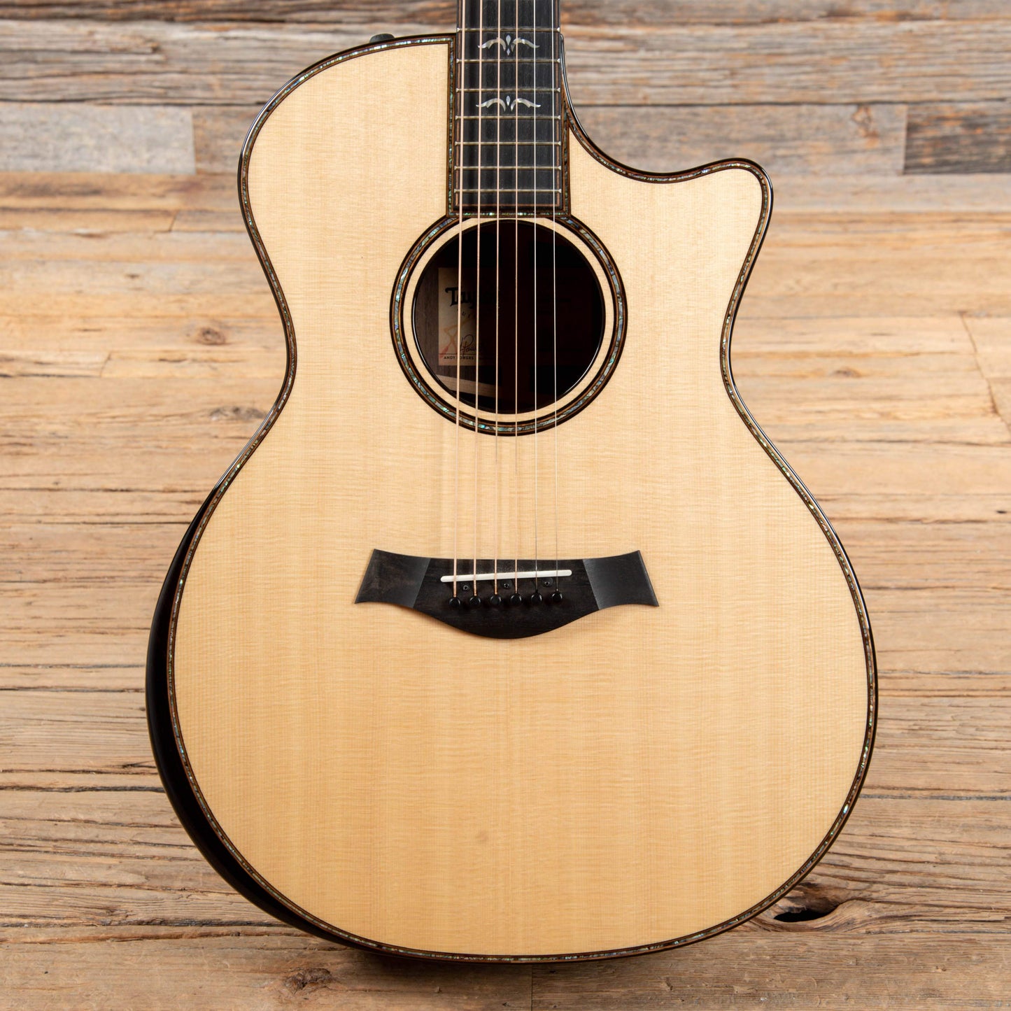 Taylor Taylor 914ce Grand Auditorium Sitka Spruce/Indian Rosewood ES2 w/V-Class Bracing Natural 2019 Acoustic Guitars / Dreadnought