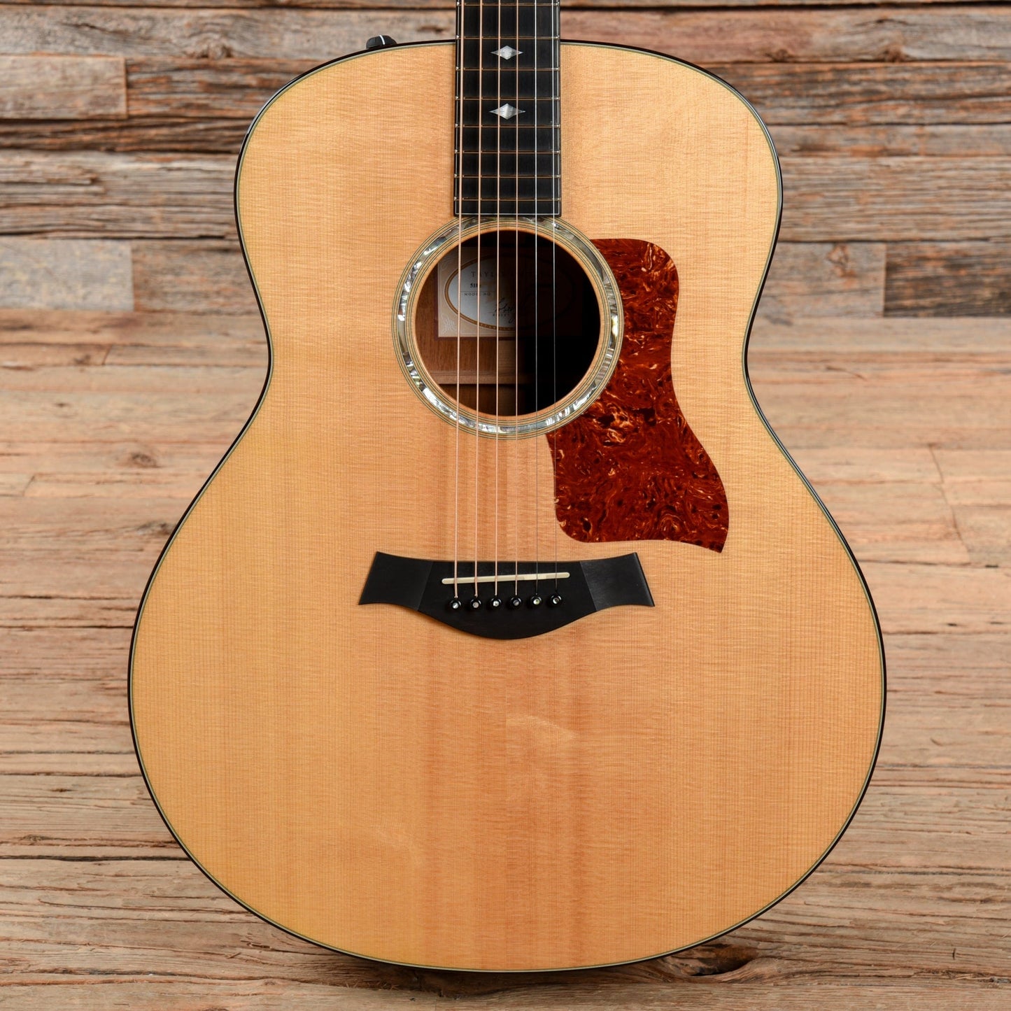 Taylor 518e Natural 2013 Acoustic Guitars / Jumbo