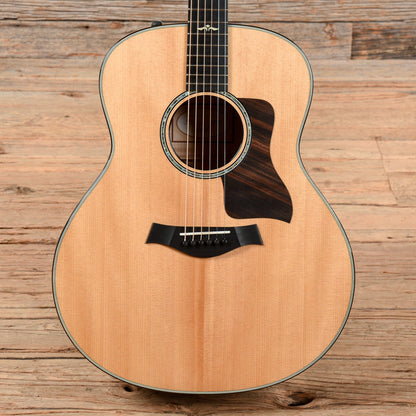Taylor 618e Natural Acoustic Guitars / Jumbo