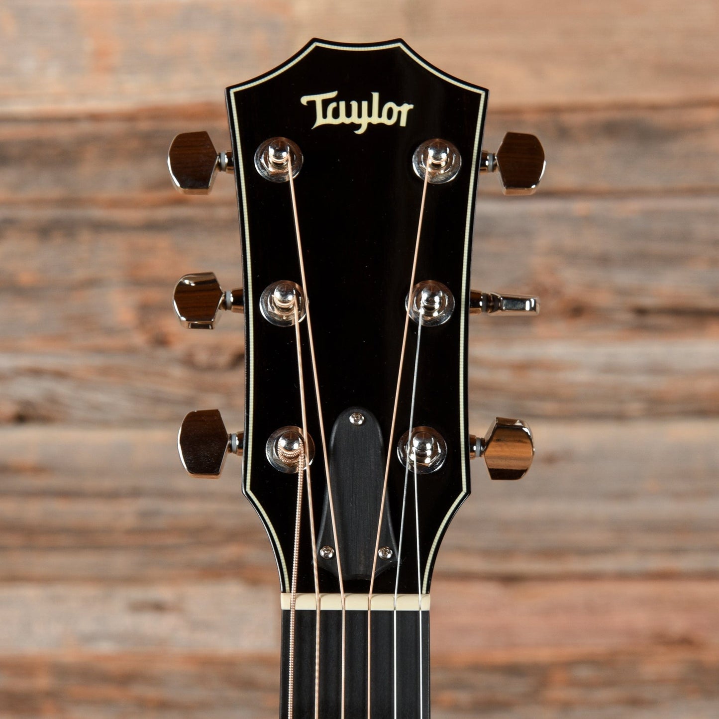 Taylor 618e Natural Acoustic Guitars / Jumbo