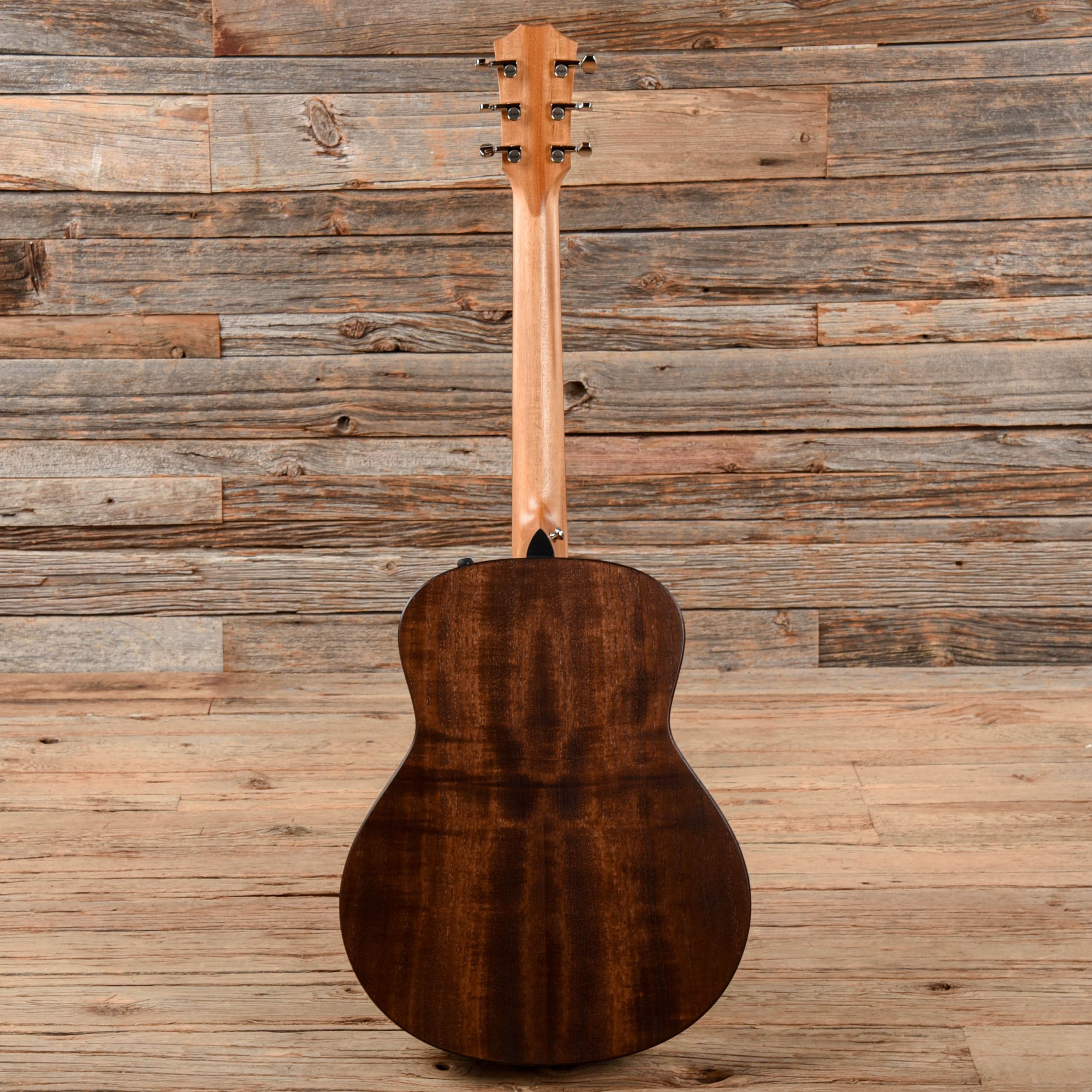 Taylor GTe Sitka/Urban Ash ES2 LEFTY Acoustic Guitars / Left-Handed