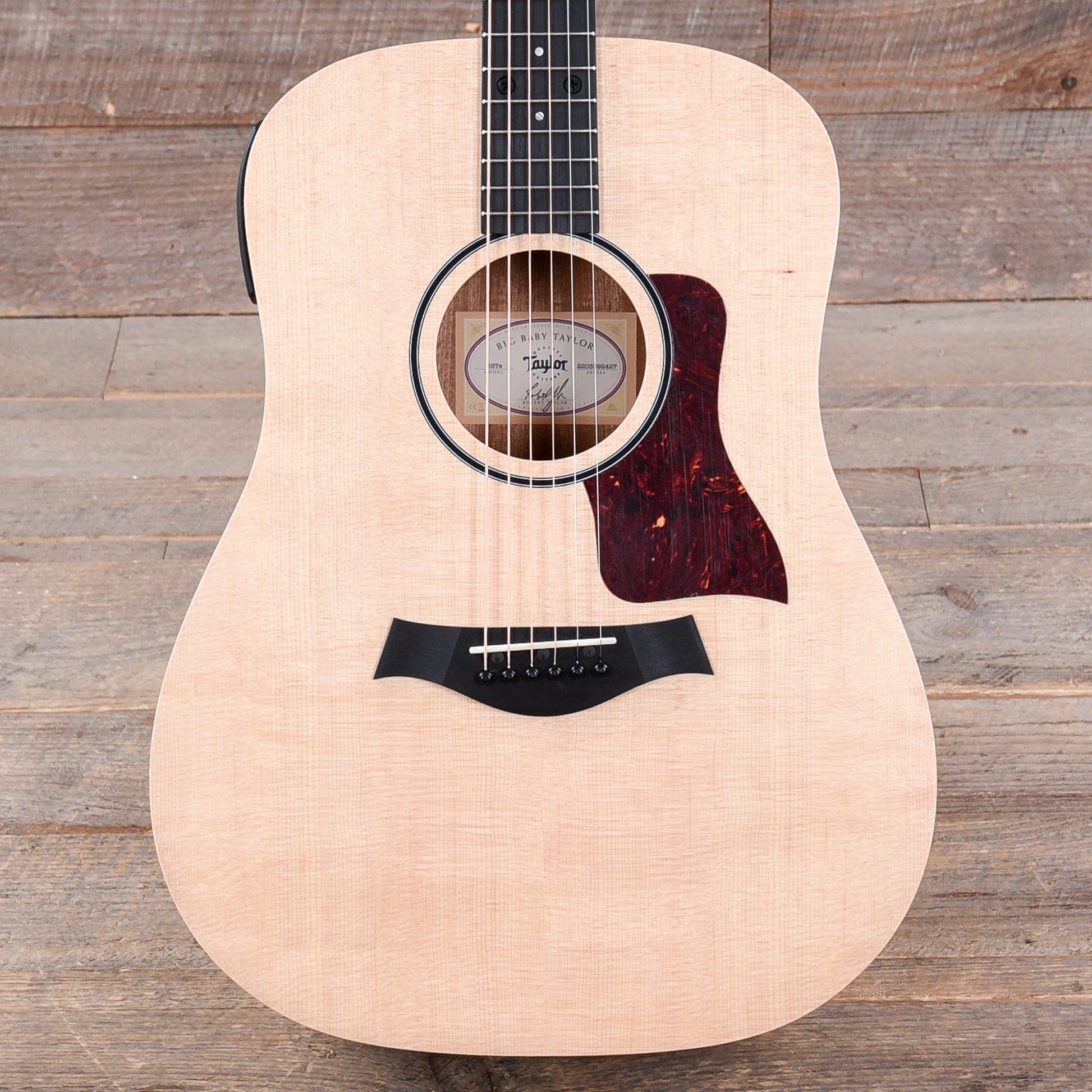 Taylor BBT-e Big Baby Taylor Sitka/Walnut Natural ES-B Acoustic Guitars / Mini/Travel