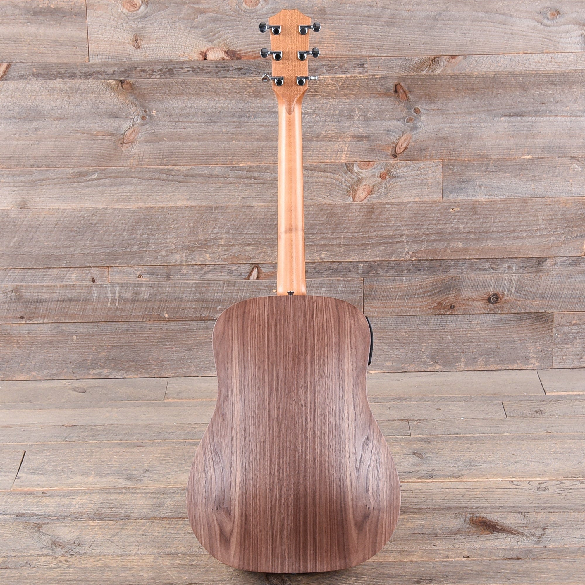 Taylor BBT-e Big Baby Taylor Sitka/Walnut Natural ES-B – Chicago