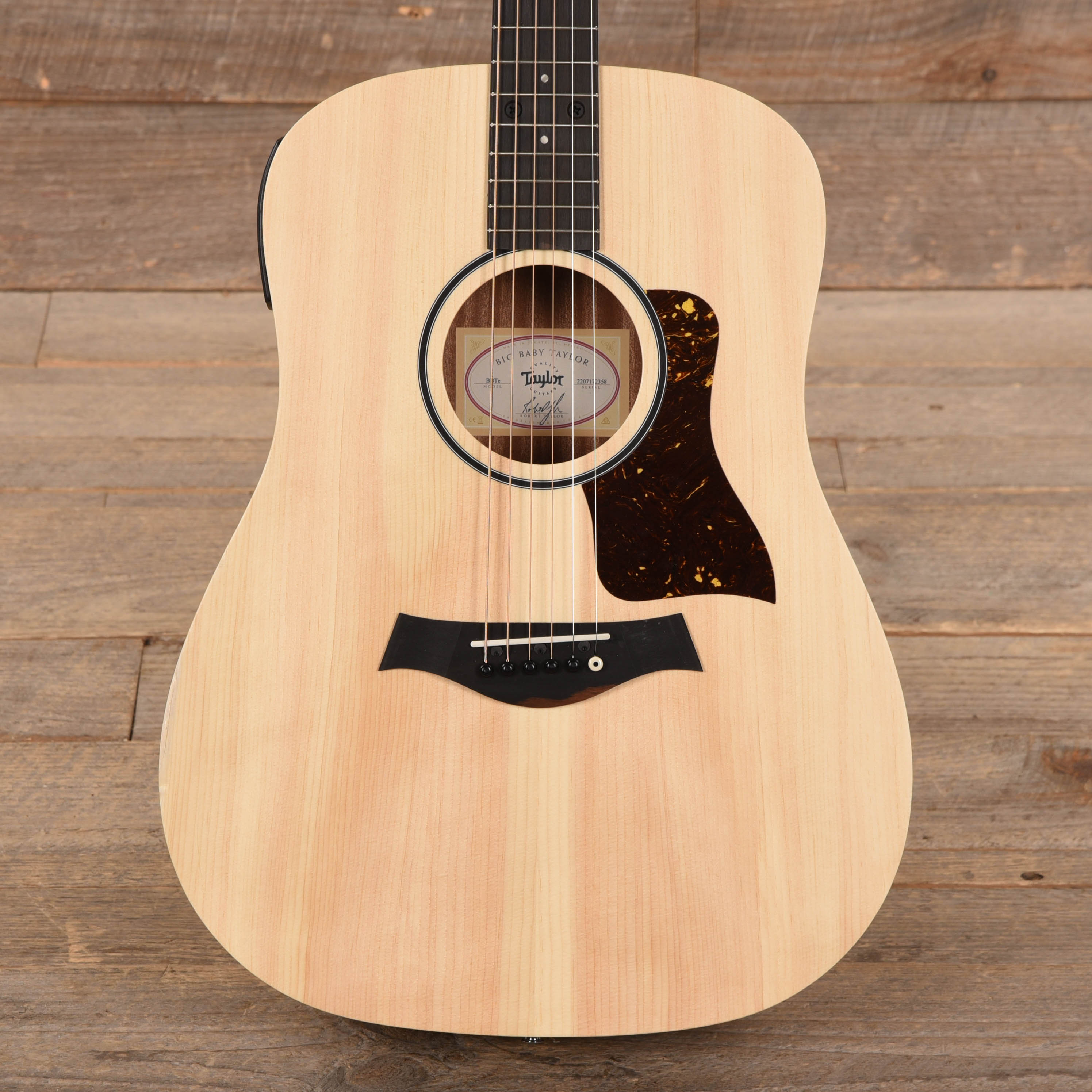 Taylor BBT-e Big Baby Taylor Sitka/Walnut Natural ES-B w/Gig Bag Acoustic Guitars / Mini/Travel