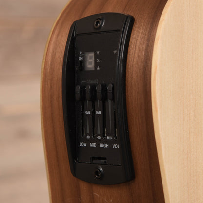 Taylor BBT-e Big Baby Taylor Sitka/Walnut Natural ES-B w/Gig Bag Acoustic Guitars / Mini/Travel