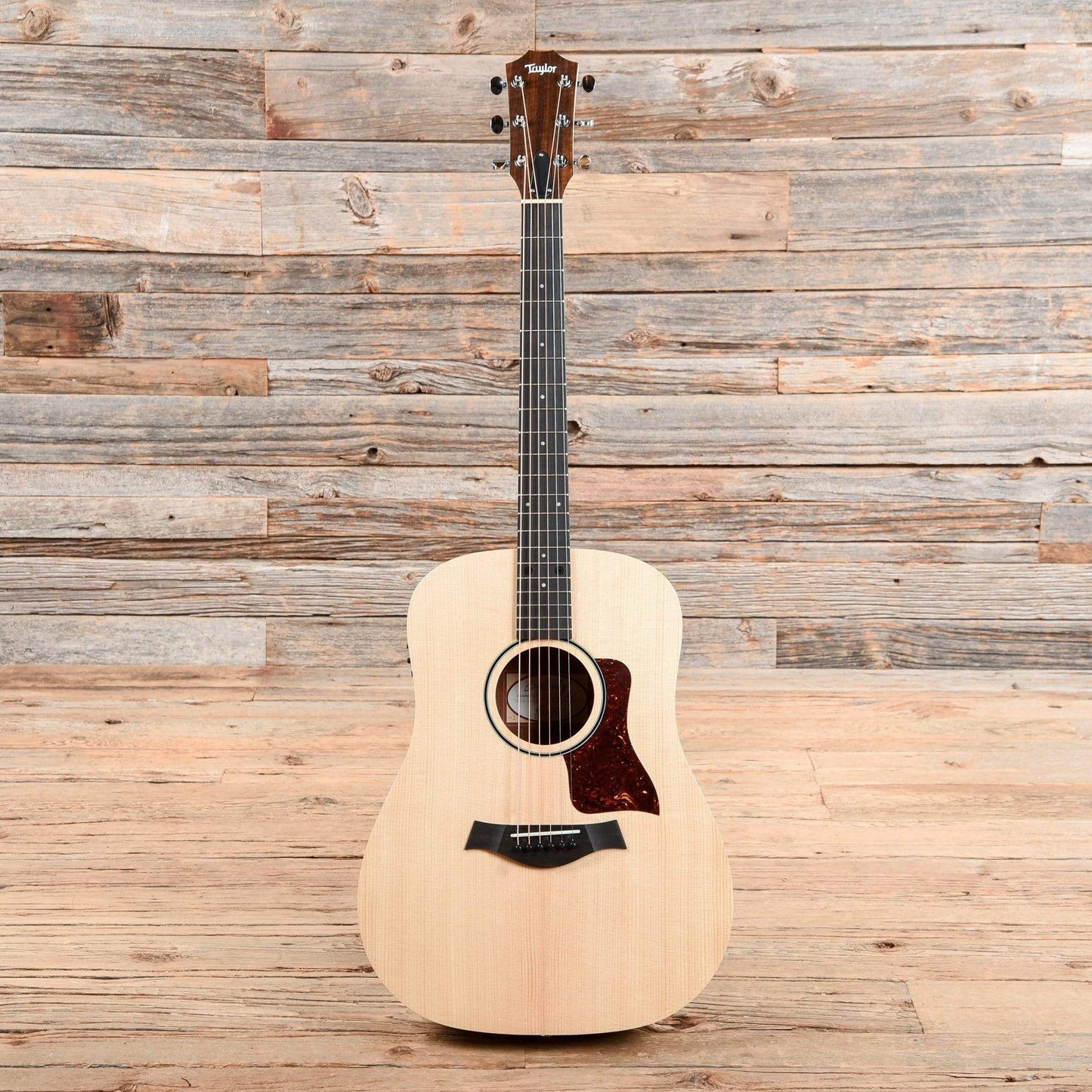 Taylor BBT-e Big Baby Taylor Sitka/Walnut w/Electronics Acoustic Guitars / Mini/Travel