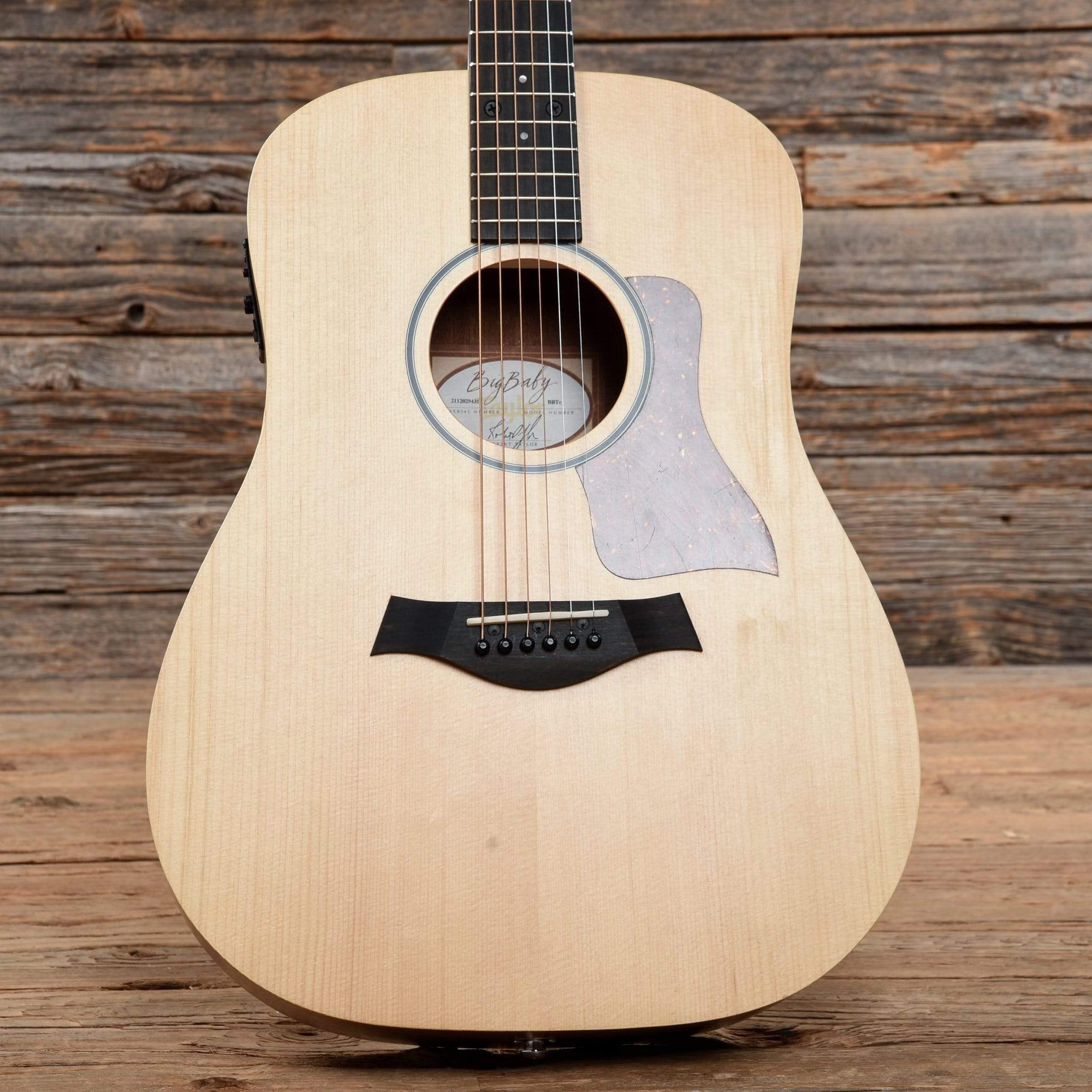 Taylor BBT-e Big Baby Taylor Sitka/Walnut w/Electronics Acoustic Guitars / Mini/Travel