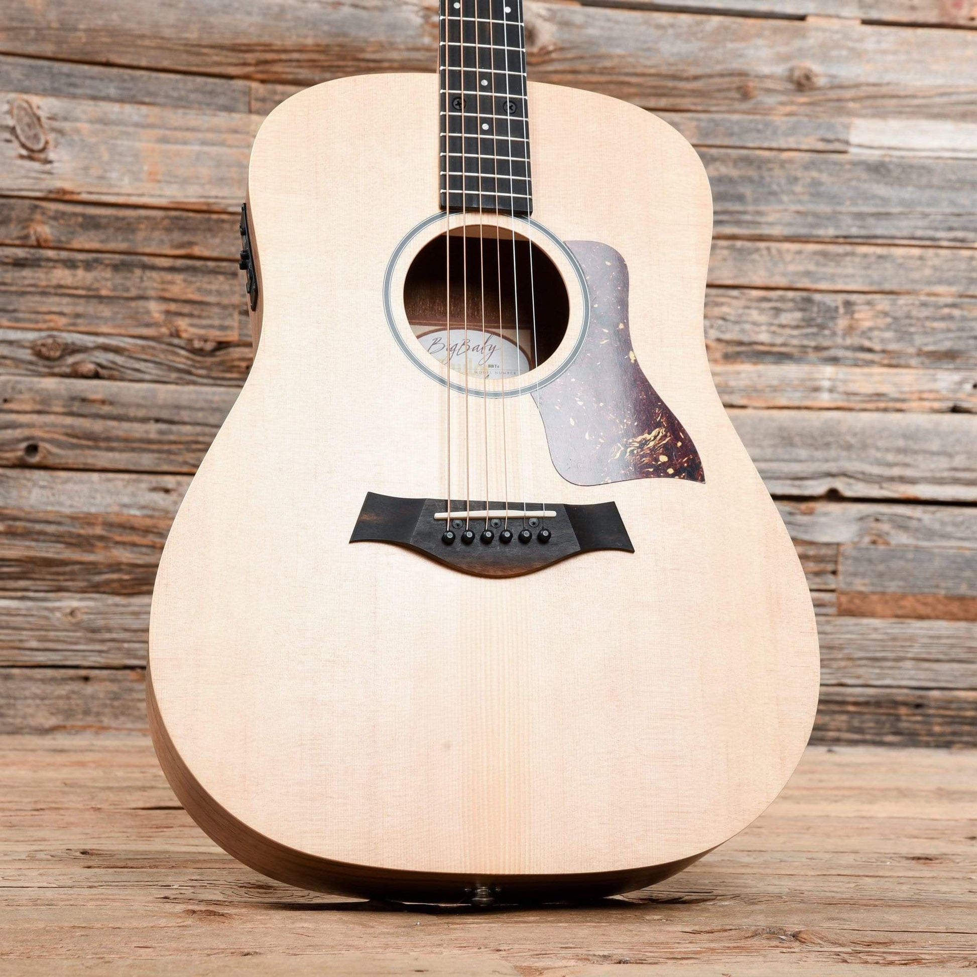 Taylor BBT-e Big Baby Taylor Sitka/Walnut w/Electronics Acoustic Guitars / Mini/Travel