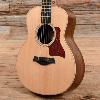 Taylor GS Mini-e Spruce and Walnut Acoustic-Electric Guitar Natural Acoustic Guitars / Mini/Travel