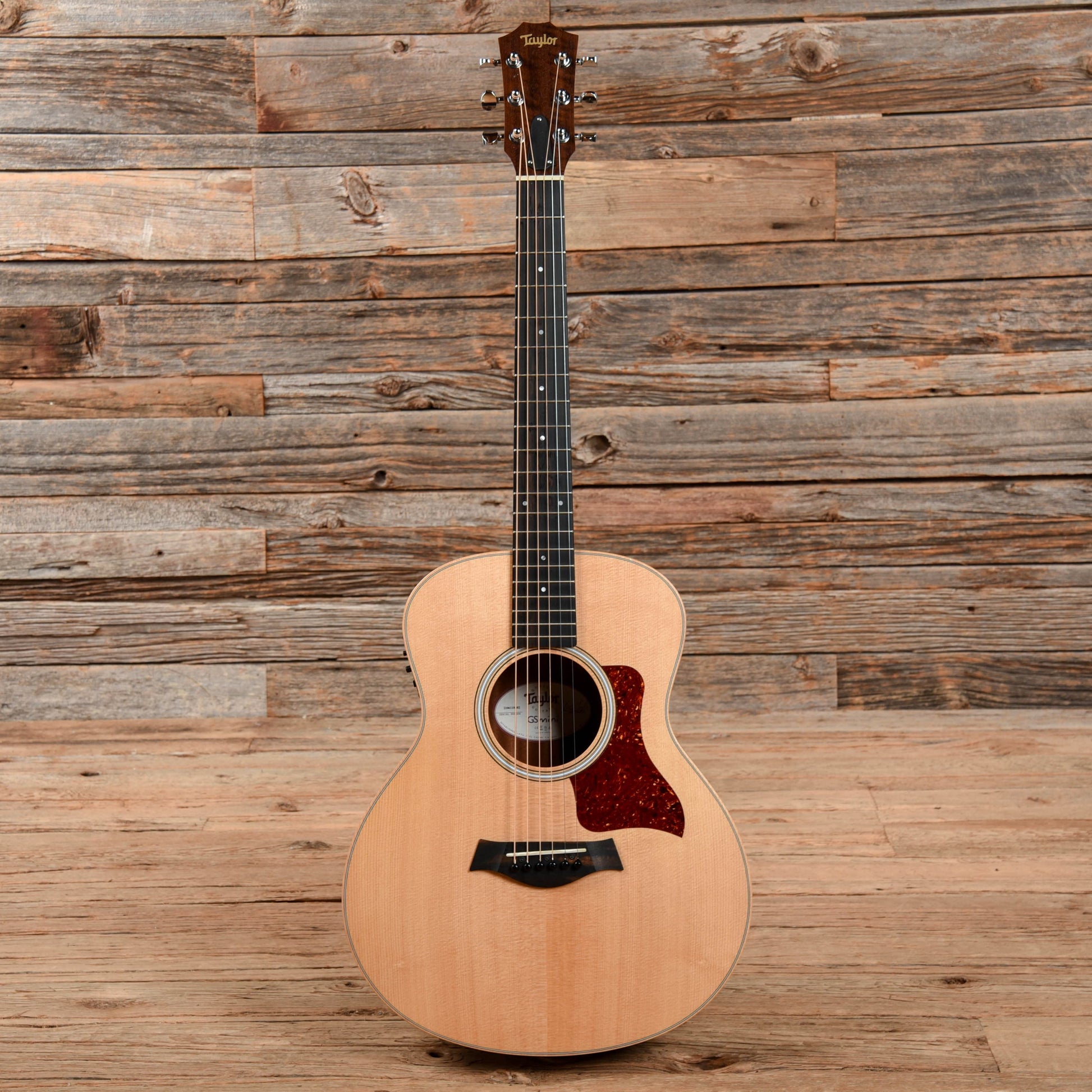 Taylor GS Mini-e Spruce and Walnut Acoustic-Electric Guitar Natural Acoustic Guitars / Mini/Travel