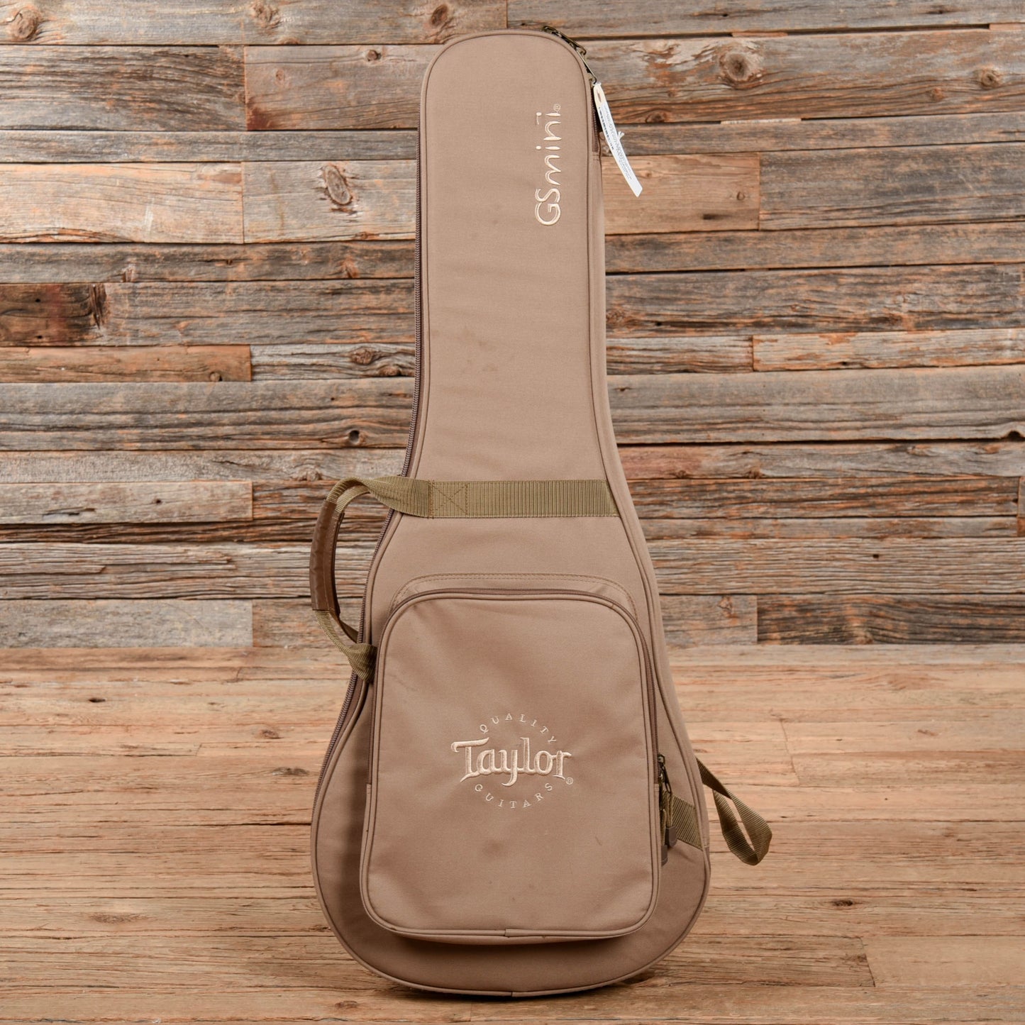 Taylor GS Mini-e Spruce and Walnut Acoustic-Electric Guitar Natural Acoustic Guitars / Mini/Travel