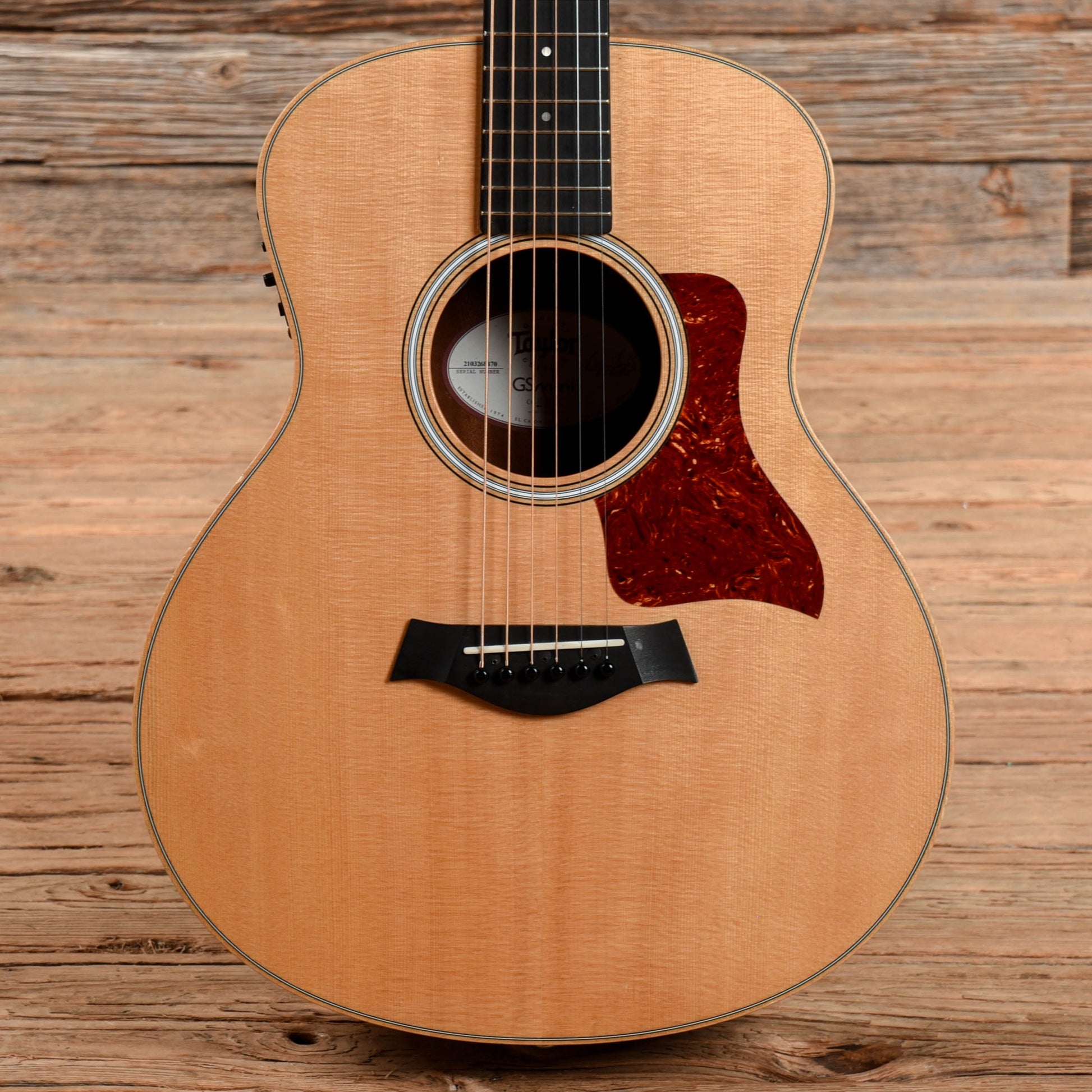 Taylor GS Mini-e Walnut Natural 2018 – Chicago Music Exchange