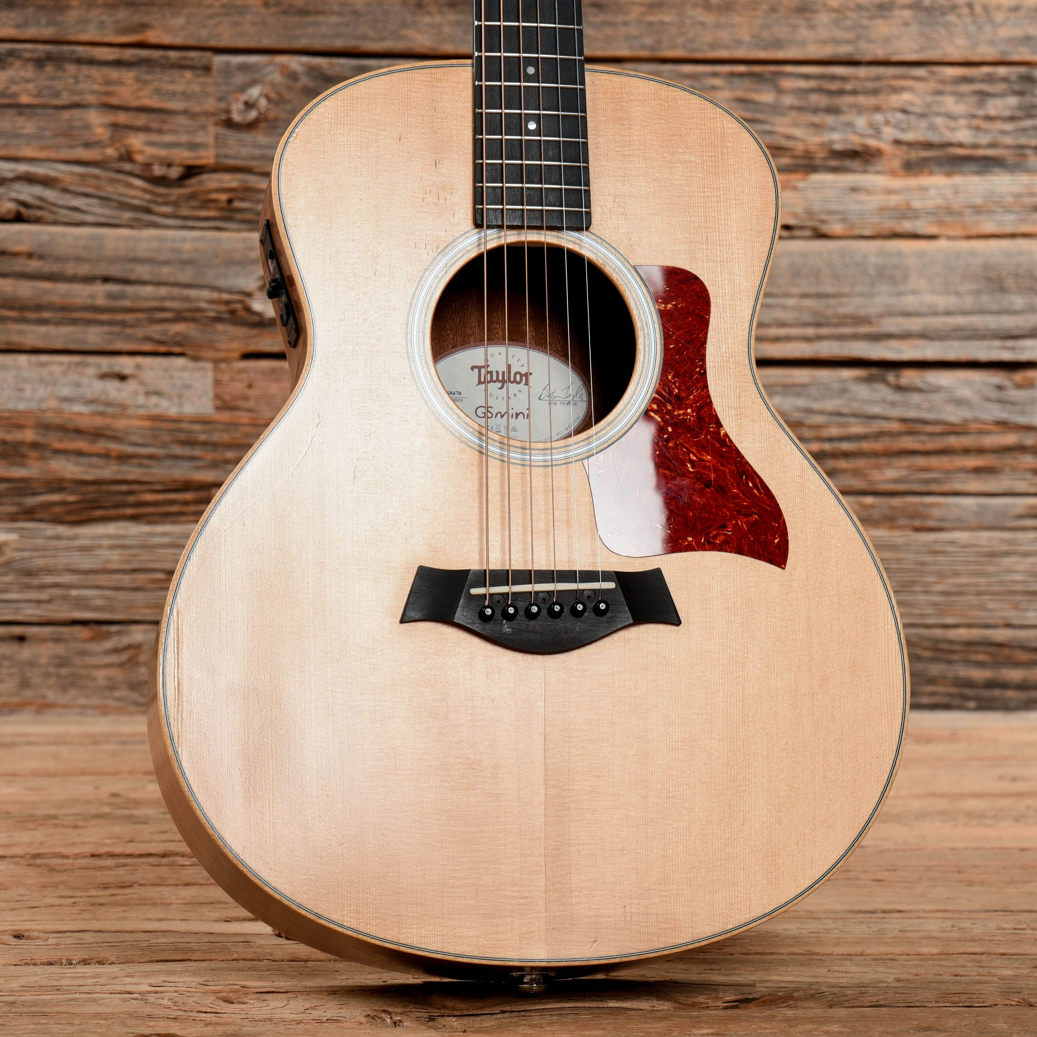 Taylor GS Mini-e Walnut Natural 2018 Acoustic Guitars / Mini/Travel