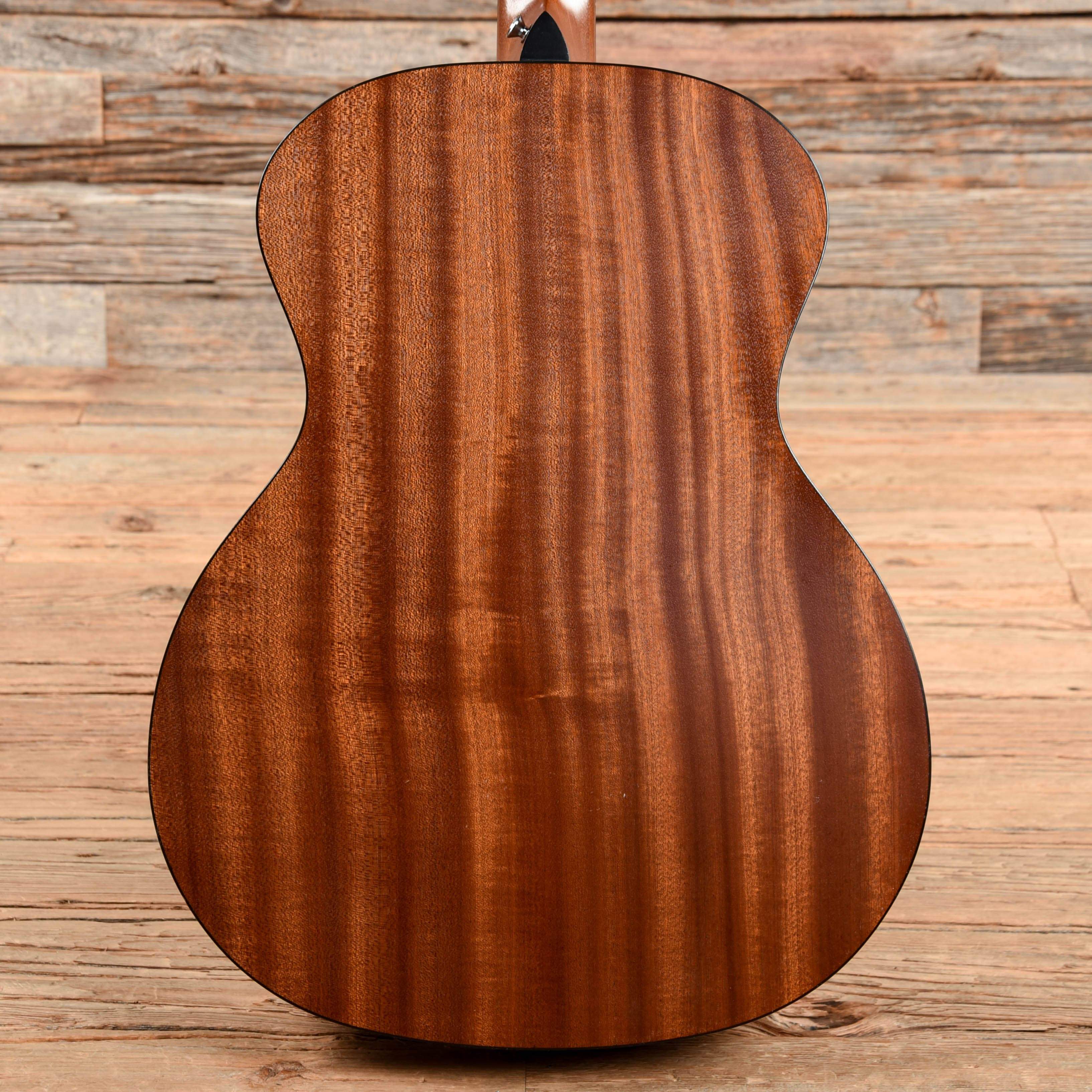 Taylor 114 Natural 2012 Acoustic Guitars / OM and Auditorium