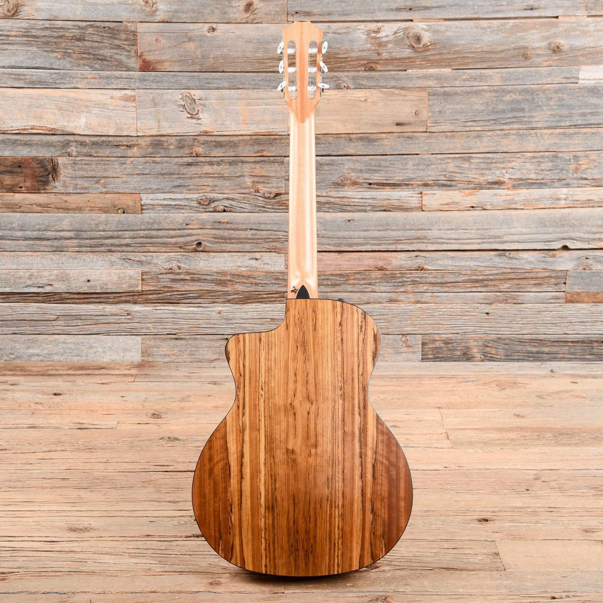 Taylor 114ce-N LTD Grand Auditorium Sitka/Ovangkol Nylon Natural ES2 Acoustic Guitars / OM and Auditorium