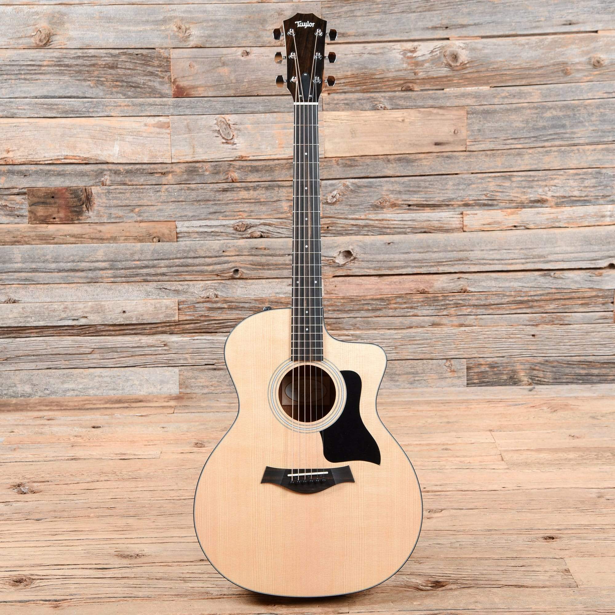 Taylor 114ce Sitka/Walnut Grand Auditorium ES2 Acoustic Guitars / OM and Auditorium