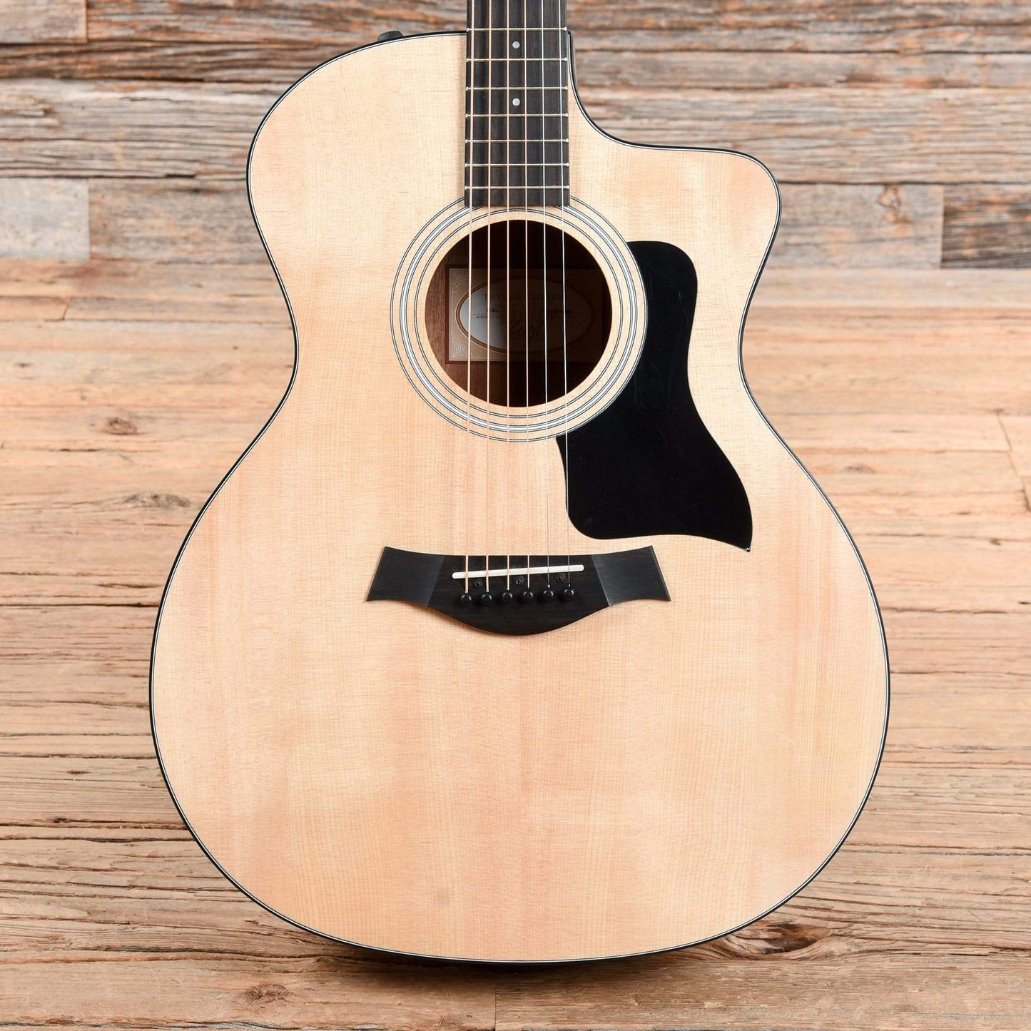 Taylor 114ce Sitka/Walnut Grand Auditorium ES2 Acoustic Guitars / OM and Auditorium