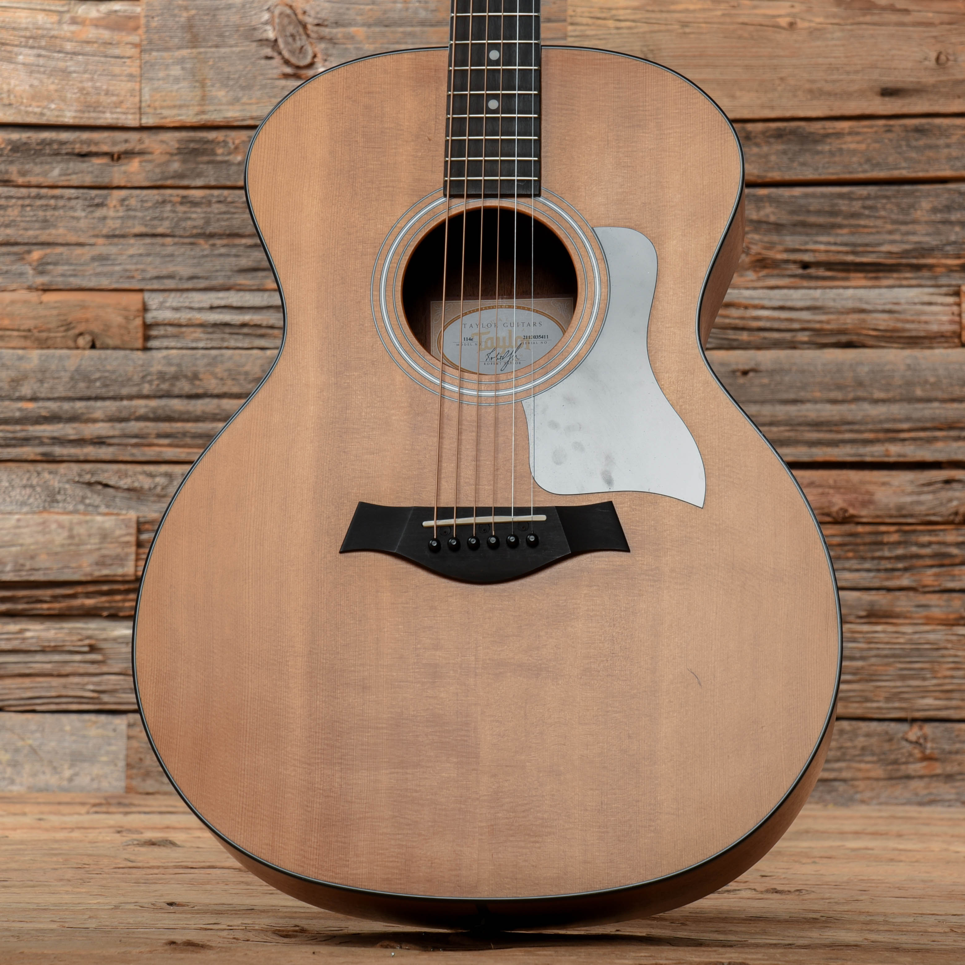 Taylor 114e Natural 2015 Acoustic Guitars / OM and Auditorium