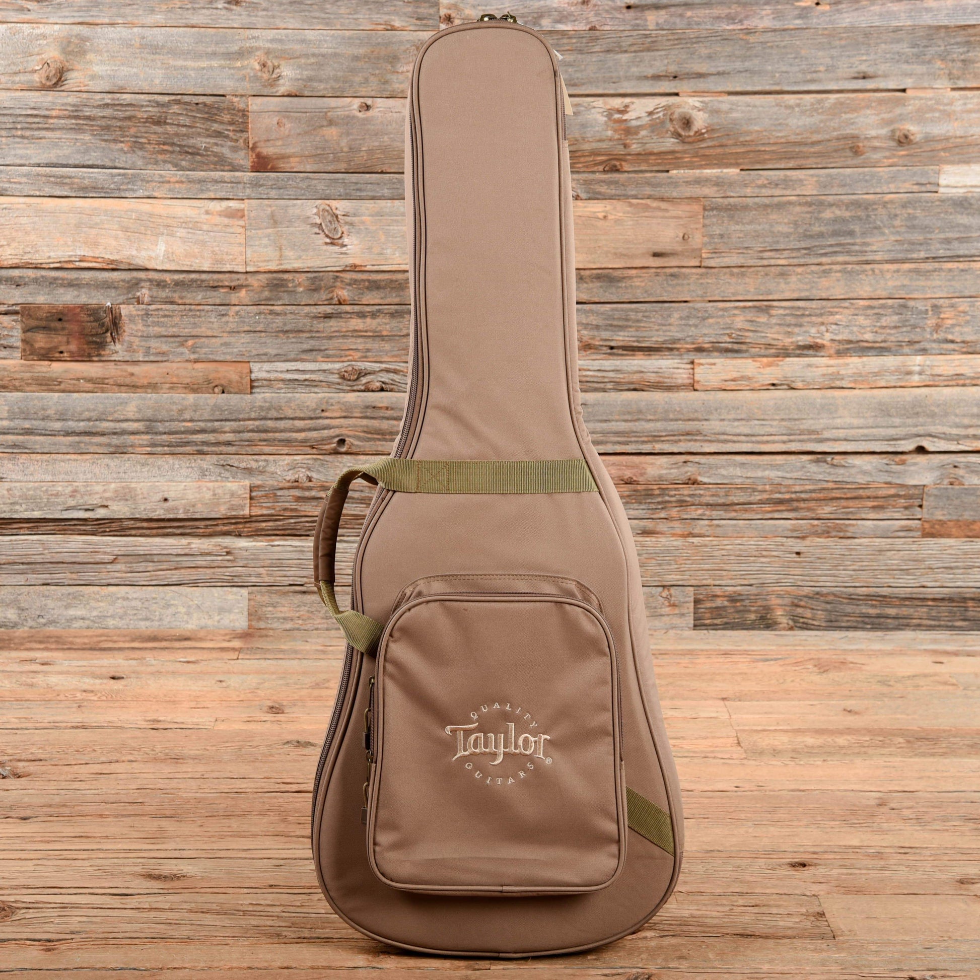 Taylor 114e Sitka/Walnut Grand Auditorium ES2 Natural 2016 Acoustic Guitars / OM and Auditorium
