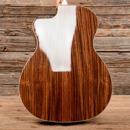 Taylor 214ce DLX Sunburst Acoustic Guitars / OM and Auditorium