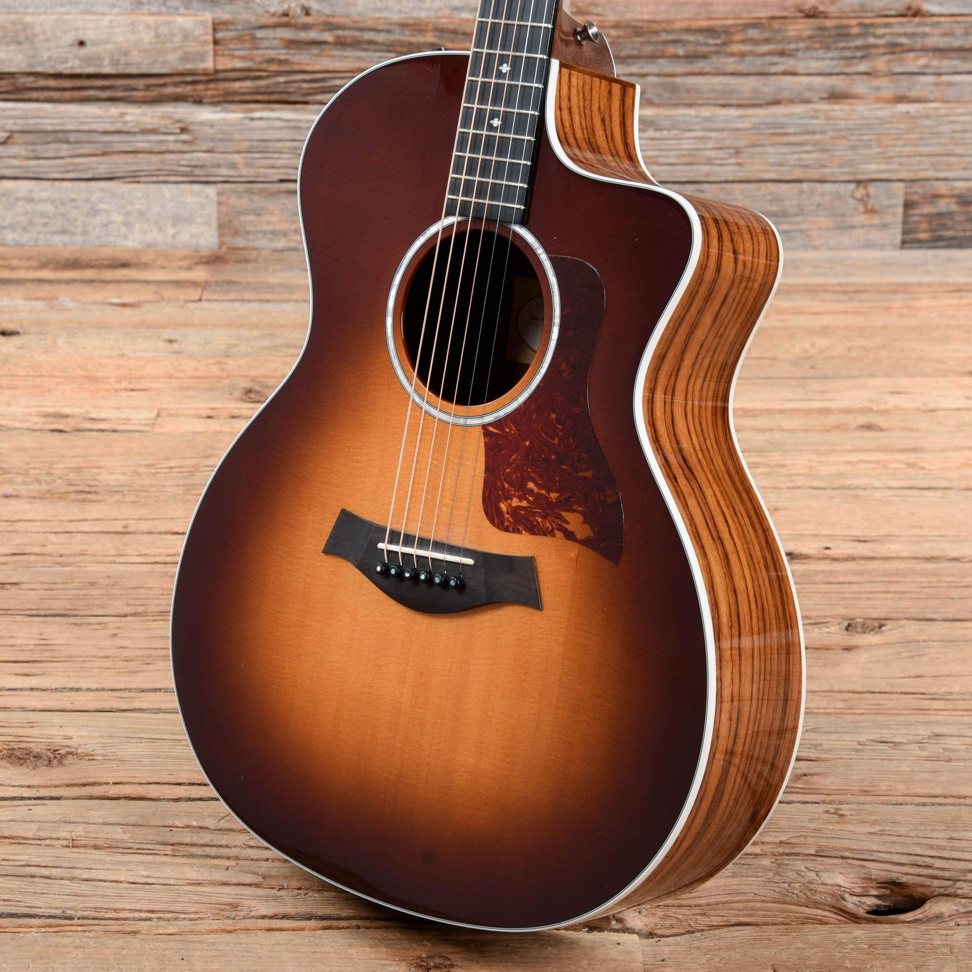 Taylor 214ce-SB DLX Sunburst 2014 Acoustic Guitars / OM and Auditorium