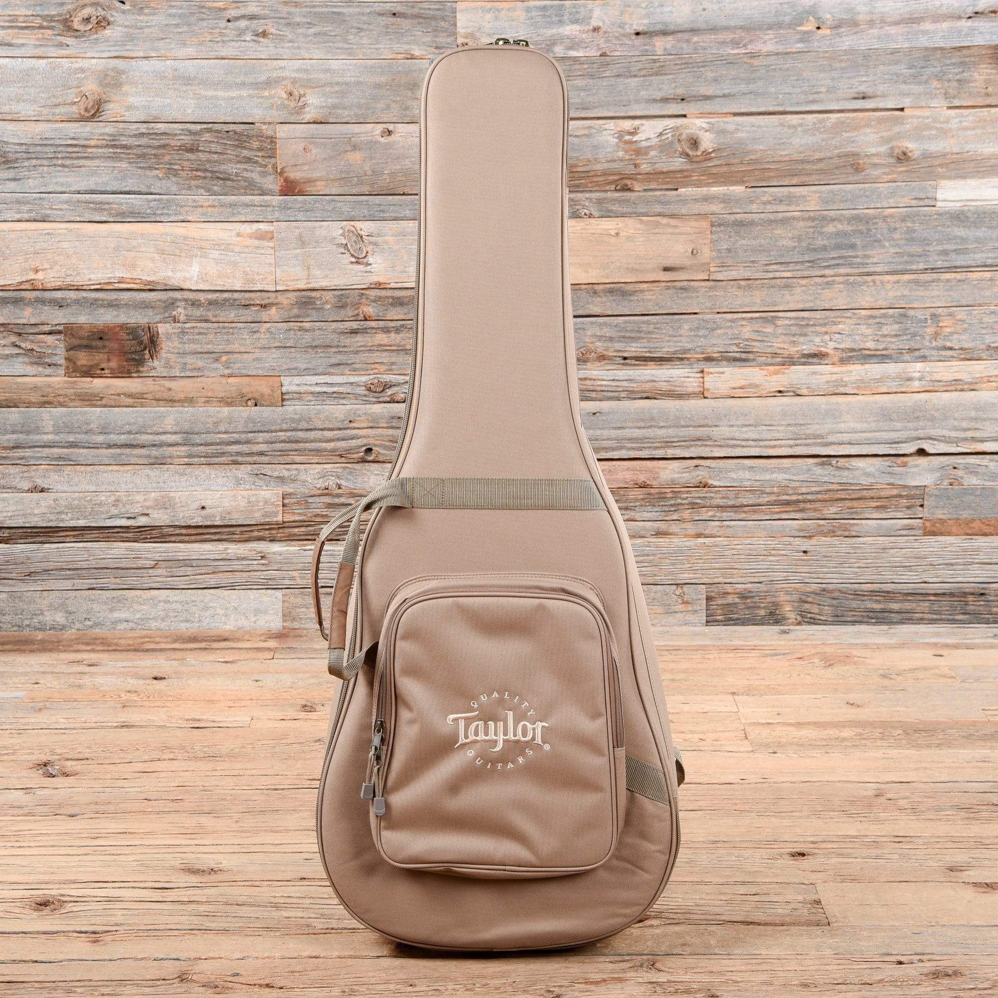 Taylor 214e Natural 2013 Acoustic Guitars / OM and Auditorium