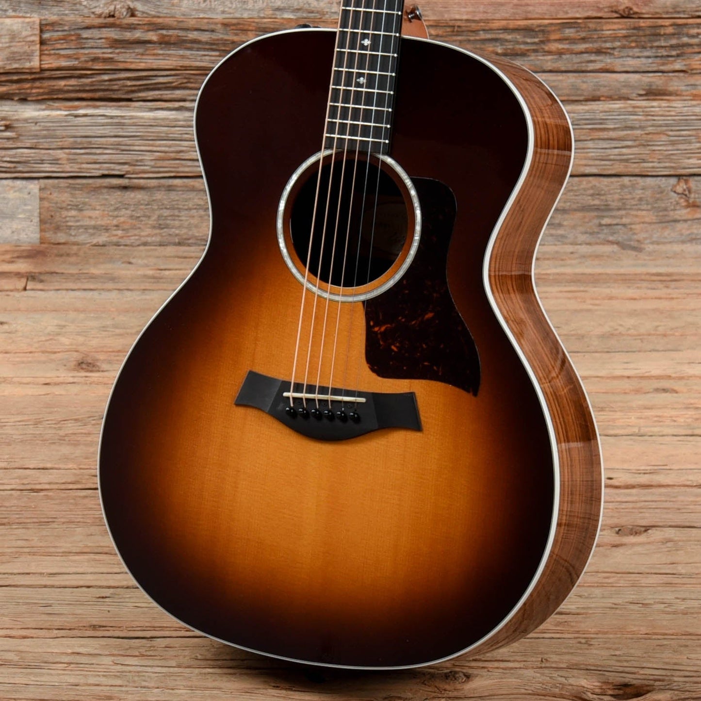 Taylor 214e-SB DLX Sunburst 2019 Acoustic Guitars / OM and Auditorium