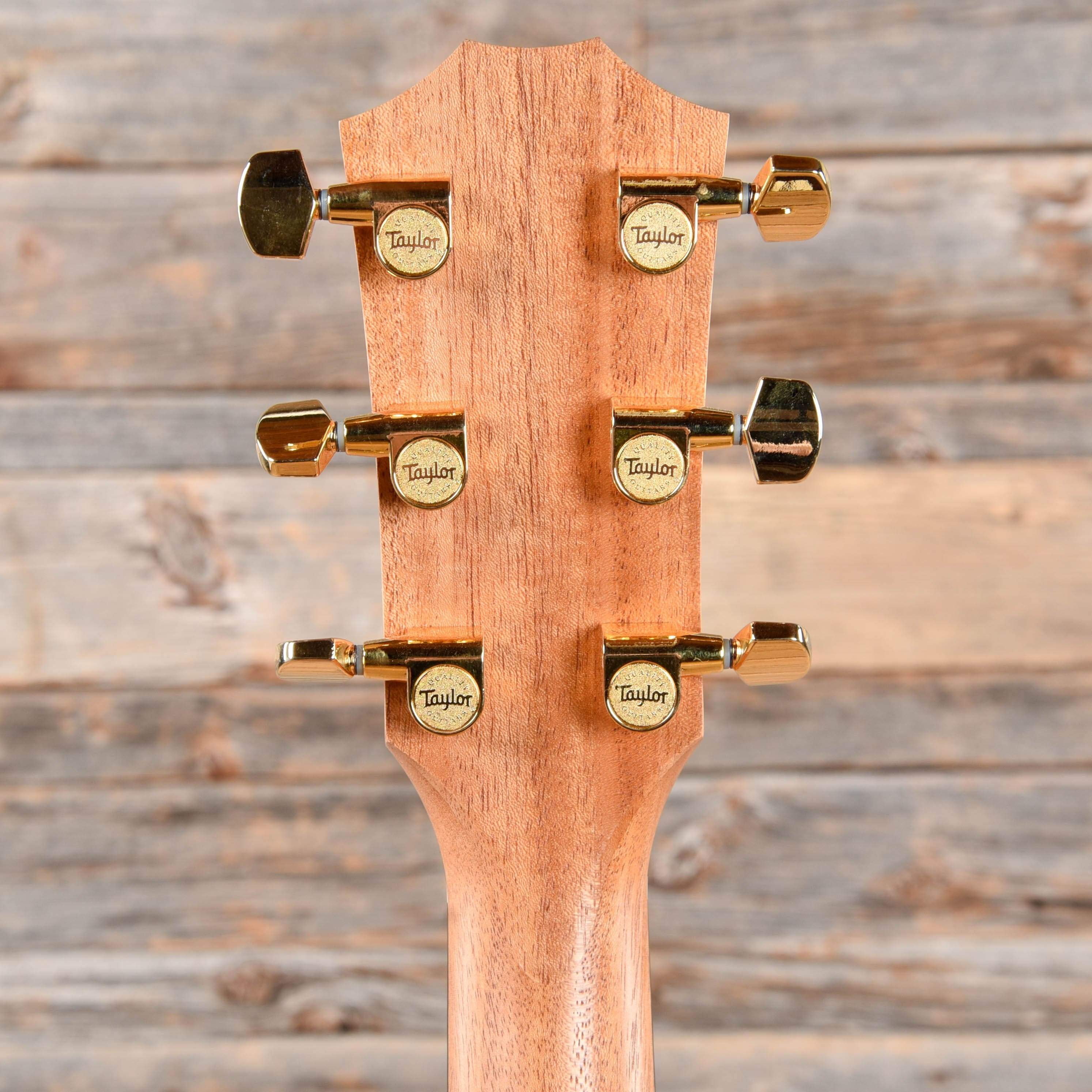 Taylor 224ce-K DLX Grand Auditorium Koa Shaded Edgeburst Acoustic Guitars / OM and Auditorium